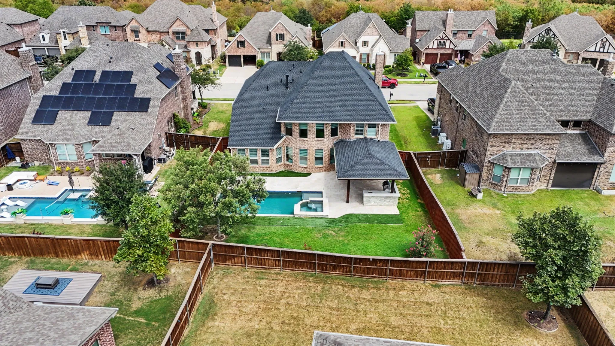 Single Family Residence For Sale in Denton County , 3744 Manchester, The Colony, Texas 75056, 4 Bedroom, 4 Bathroom, 2 Garage spaces, 3,505 Sqft, built in 2016, mls#21373844, Real Estate Agent in The Colony, Homes For Sale in Denton county, Homes For Sale in The Colony, Realtor in The Colony Texas, Real Estate Brokerage Independent Realty Texas, Luminita Cordes Realtor