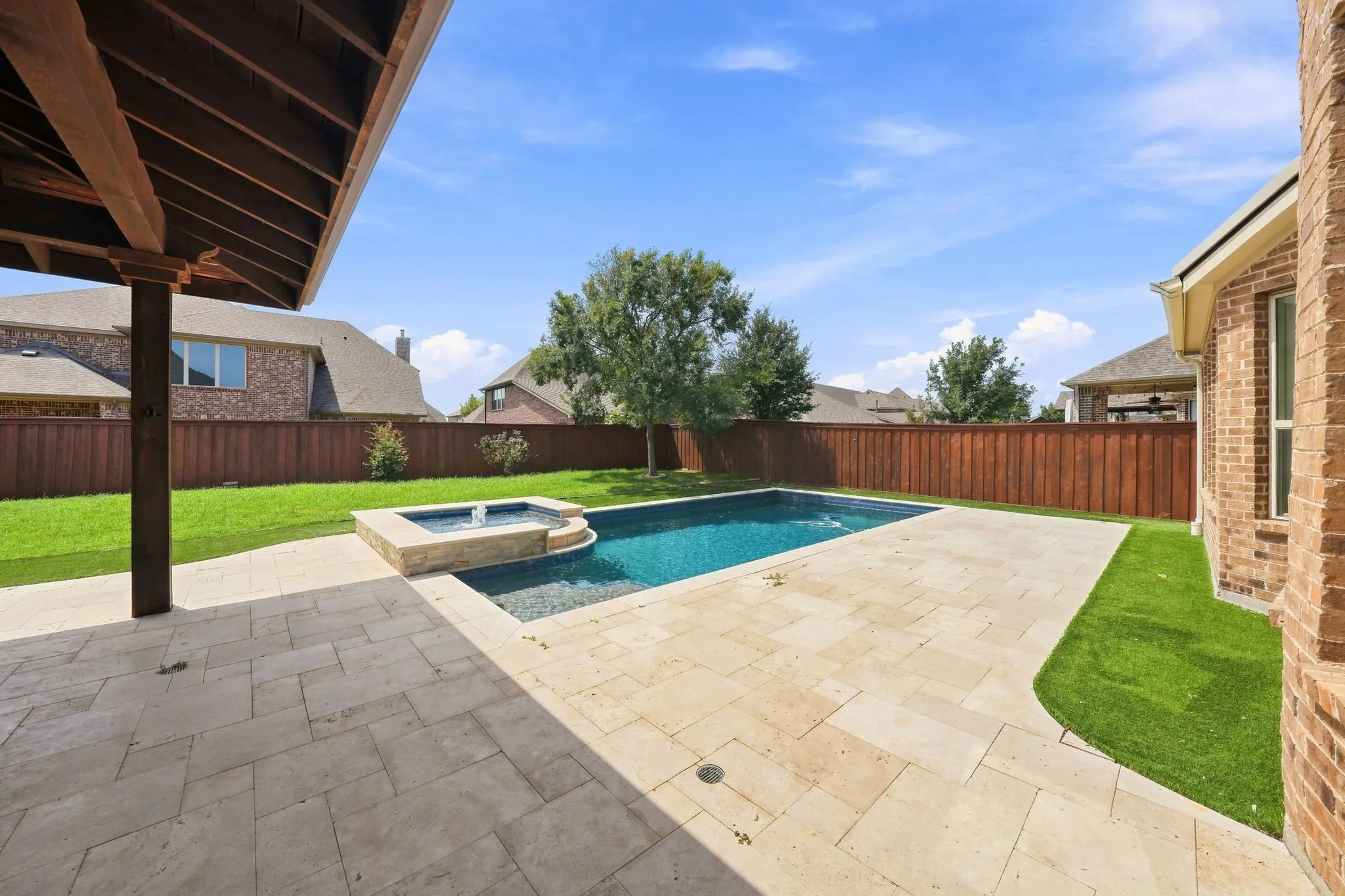 Single Family Residence For Sale in Denton County , 3744 Manchester, The Colony, Texas 75056, 4 Bedroom, 4 Bathroom, 2 Garage spaces, 3,505 Sqft, built in 2016, mls#21373844, Real Estate Agent in The Colony, Homes For Sale in Denton county, Homes For Sale in The Colony, Realtor in The Colony Texas, Real Estate Brokerage Independent Realty Texas, Luminita Cordes Realtor