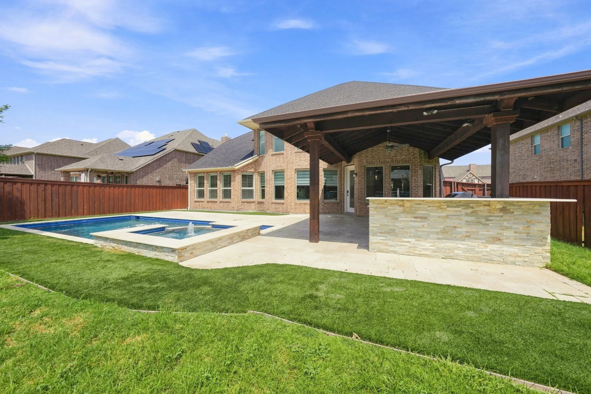 Single Family Residence For Sale in Denton County , 3744 Manchester, The Colony, Texas 75056, 4 Bedroom, 4 Bathroom, 2 Garage spaces, 3,505 Sqft, built in 2016, mls#21373844, Real Estate Agent in The Colony, Homes For Sale in Denton county, Homes For Sale in The Colony, Realtor in The Colony Texas, Real Estate Brokerage Independent Realty Texas, Luminita Cordes Realtor