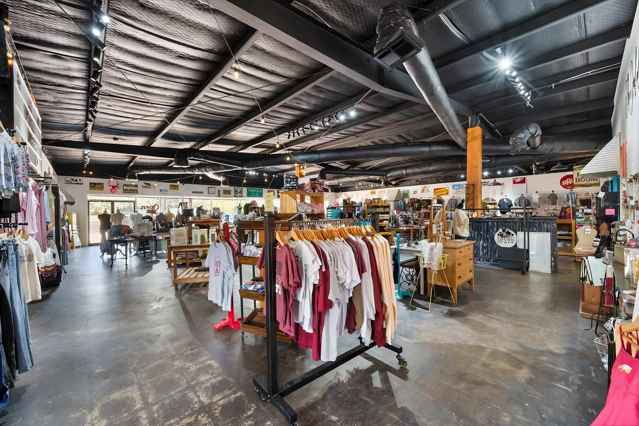 Business For Sale in Freestone County , 503 E Commerce Street 513, Fairfield, Texas 75840, 0, 0, Garage spaces, 4,200 Sqft, built in 1979, mls#21372388, Real Estate Agent in Fairfield, Homes For Sale in Freestone county, Homes For Sale in Fairfield, Realtor in Fairfield Texas, Real Estate Brokerage Independent Realty Texas, Luminita Cordes Realtor
