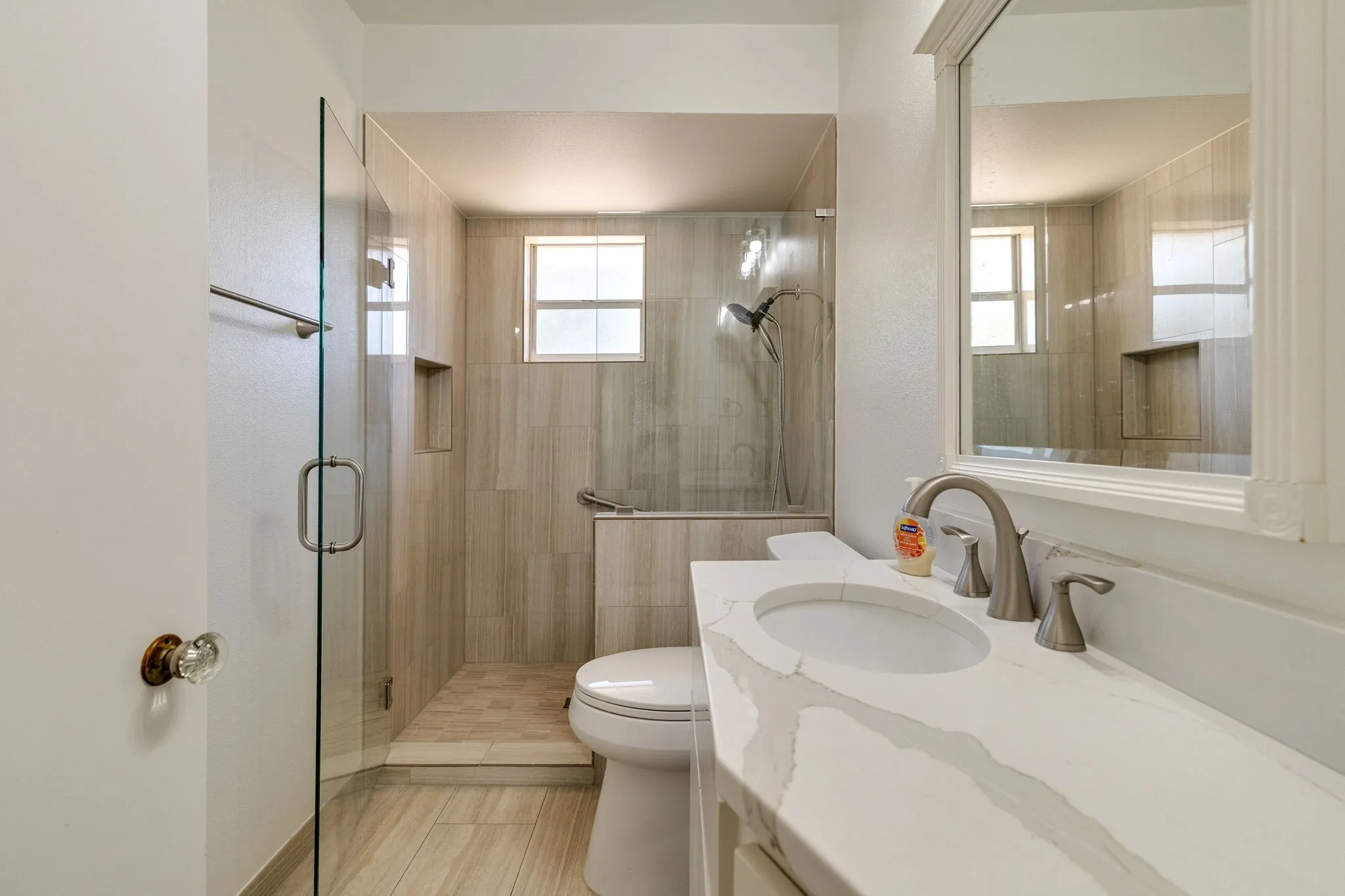 Single Family Residence For Sale in Dallas County , 3114 San Medina Avenue, Dallas, Texas 75228, 3 Bedroom, 1 Bathroom, 1 Garage spaces, 1,144 Sqft, built in 1954, mls#21373860, Real Estate Agent in Dallas, Homes For Sale in Dallas county, Homes For Sale in Dallas, Realtor in Dallas Texas, Real Estate Brokerage Independent Realty Texas, Luminita Cordes Realtor