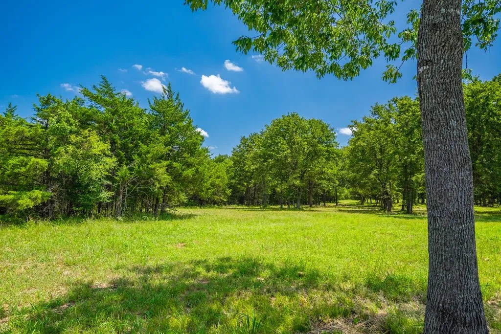 Farm For Sale in Hopkins County , 0 County Road 3573, Dike, Texas 75437, 4 Bedroom, 4 Bathroom, 2 Garage spaces, 5,100 Sqft, built in 2016, mls#21372355, Real Estate Agent in Dike, Homes For Sale in Hopkins county, Homes For Sale in Dike, Realtor in Dike Texas, Real Estate Brokerage Independent Realty Texas, Luminita Cordes Realtor