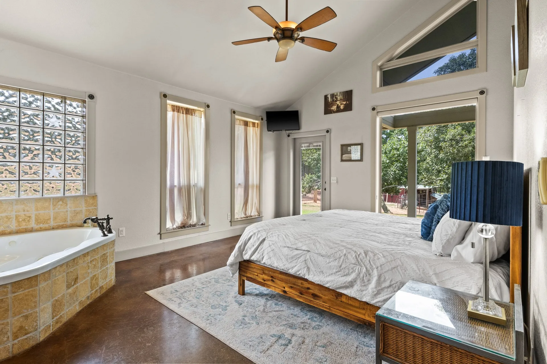 Master suite