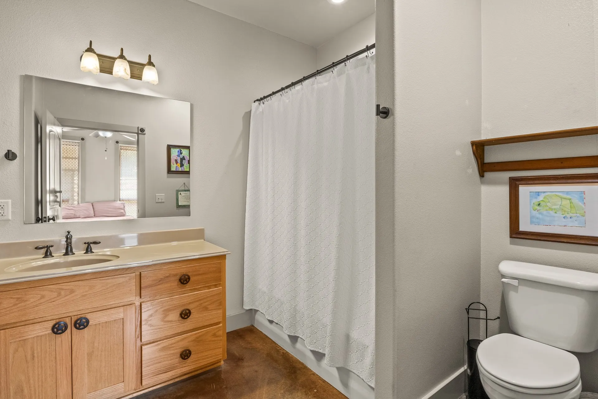 Single Family Residence For Sale in Morris County , 140 County Road 2242, Daingerfield, Texas 75638, 4 Bedroom, 4 Bathroom, 4 Garage spaces, 2,258 Sqft, built in 2006, mls#21373548, Real Estate Agent in Daingerfield, Homes For Sale in Morris county, Homes For Sale in Daingerfield, Realtor in Daingerfield Texas, Real Estate Brokerage Independent Realty Texas, Luminita Cordes Realtor