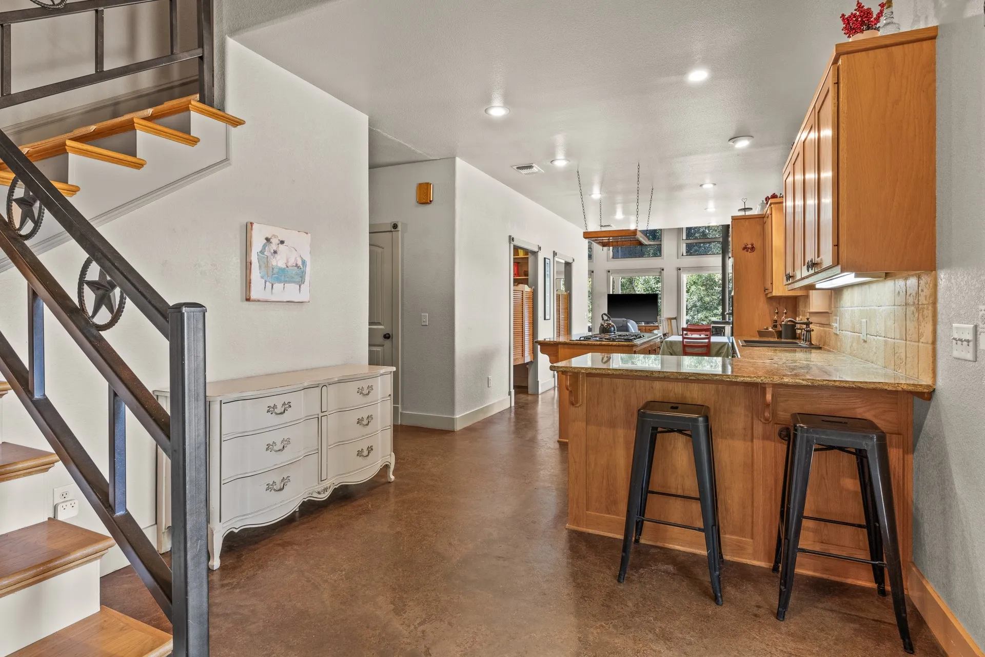 Single Family Residence For Sale in Morris County , 140 County Road 2242, Daingerfield, Texas 75638, 4 Bedroom, 4 Bathroom, 4 Garage spaces, 2,258 Sqft, built in 2006, mls#21373548, Real Estate Agent in Daingerfield, Homes For Sale in Morris county, Homes For Sale in Daingerfield, Realtor in Daingerfield Texas, Real Estate Brokerage Independent Realty Texas, Luminita Cordes Realtor