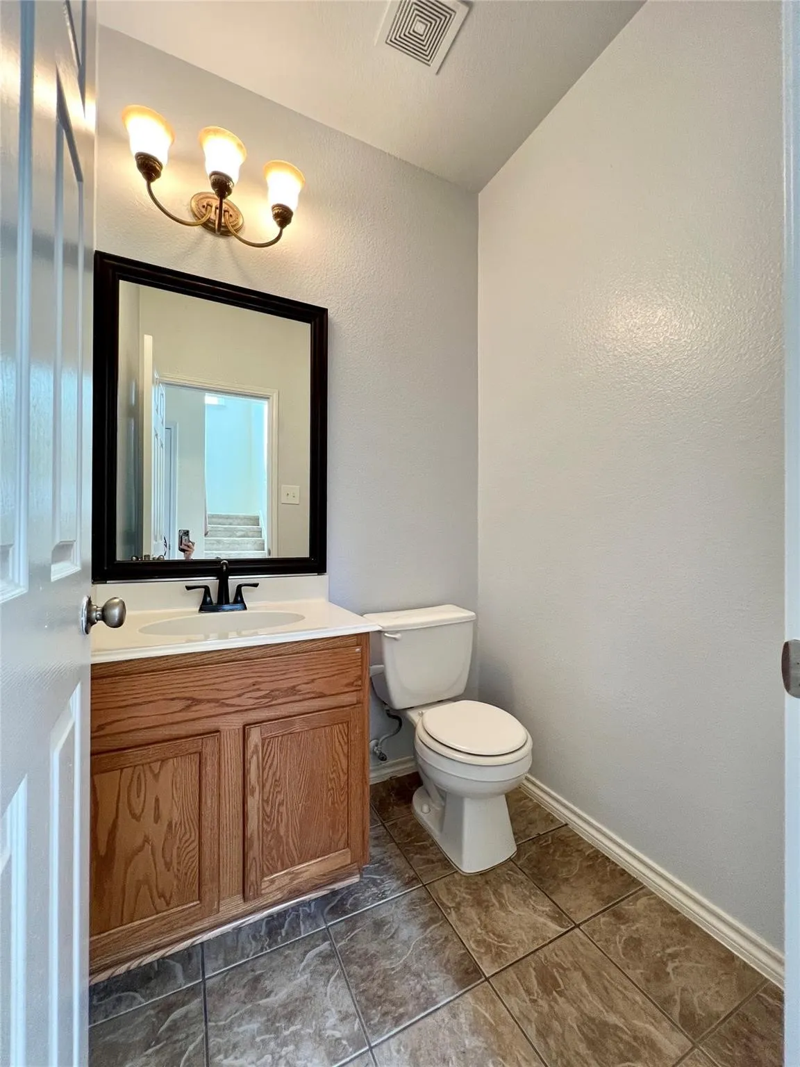 Single Family Residence For Rent in Collin County , 6917 Red Bluff Drive, Mc Kinney, Texas 75070, 4 Bedroom, 3 Bathroom, 2 Garage spaces, 2,280 Sqft, built in 2003, mls#21373863, Real Estate Agent in Mc Kinney, Homes For Rent in Collin county, Homes For Rent in Mc Kinney, Realtor in Mc Kinney Texas, Real Estate Brokerage Independent Realty Texas, Luminita Cordes Realtor