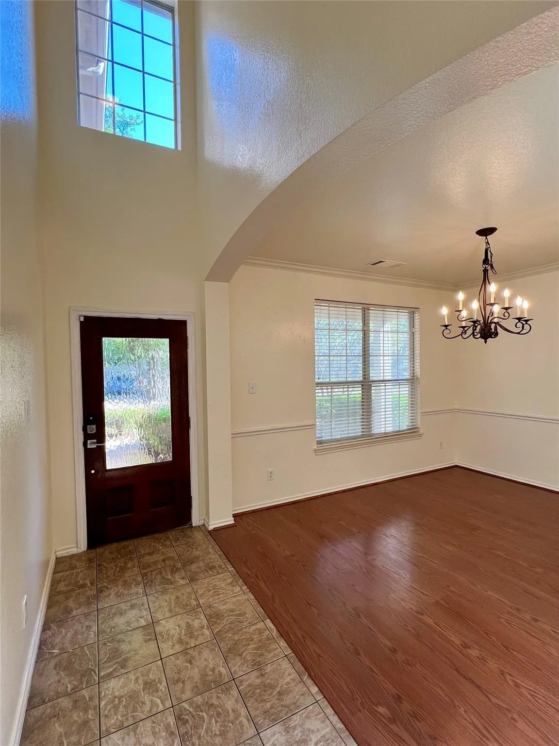 Single Family Residence For Rent in Collin County , 6917 Red Bluff Drive, Mc Kinney, Texas 75070, 4 Bedroom, 3 Bathroom, 2 Garage spaces, 2,280 Sqft, built in 2003, mls#21373863, Real Estate Agent in Mc Kinney, Homes For Rent in Collin county, Homes For Rent in Mc Kinney, Realtor in Mc Kinney Texas, Real Estate Brokerage Independent Realty Texas, Luminita Cordes Realtor