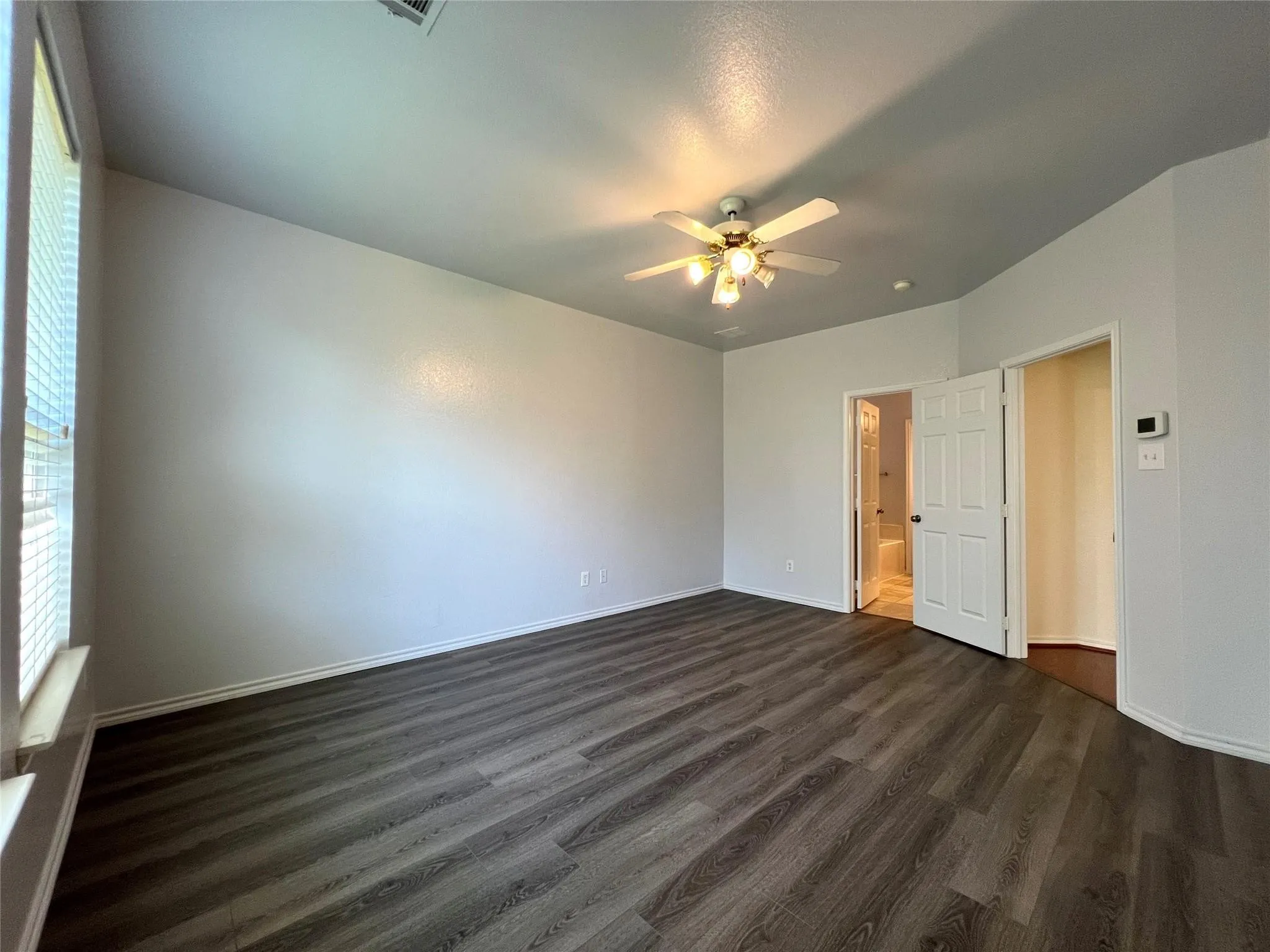 Single Family Residence For Rent in Collin County , 6917 Red Bluff Drive, Mc Kinney, Texas 75070, 4 Bedroom, 3 Bathroom, 2 Garage spaces, 2,280 Sqft, built in 2003, mls#21373863, Real Estate Agent in Mc Kinney, Homes For Rent in Collin county, Homes For Rent in Mc Kinney, Realtor in Mc Kinney Texas, Real Estate Brokerage Independent Realty Texas, Luminita Cordes Realtor