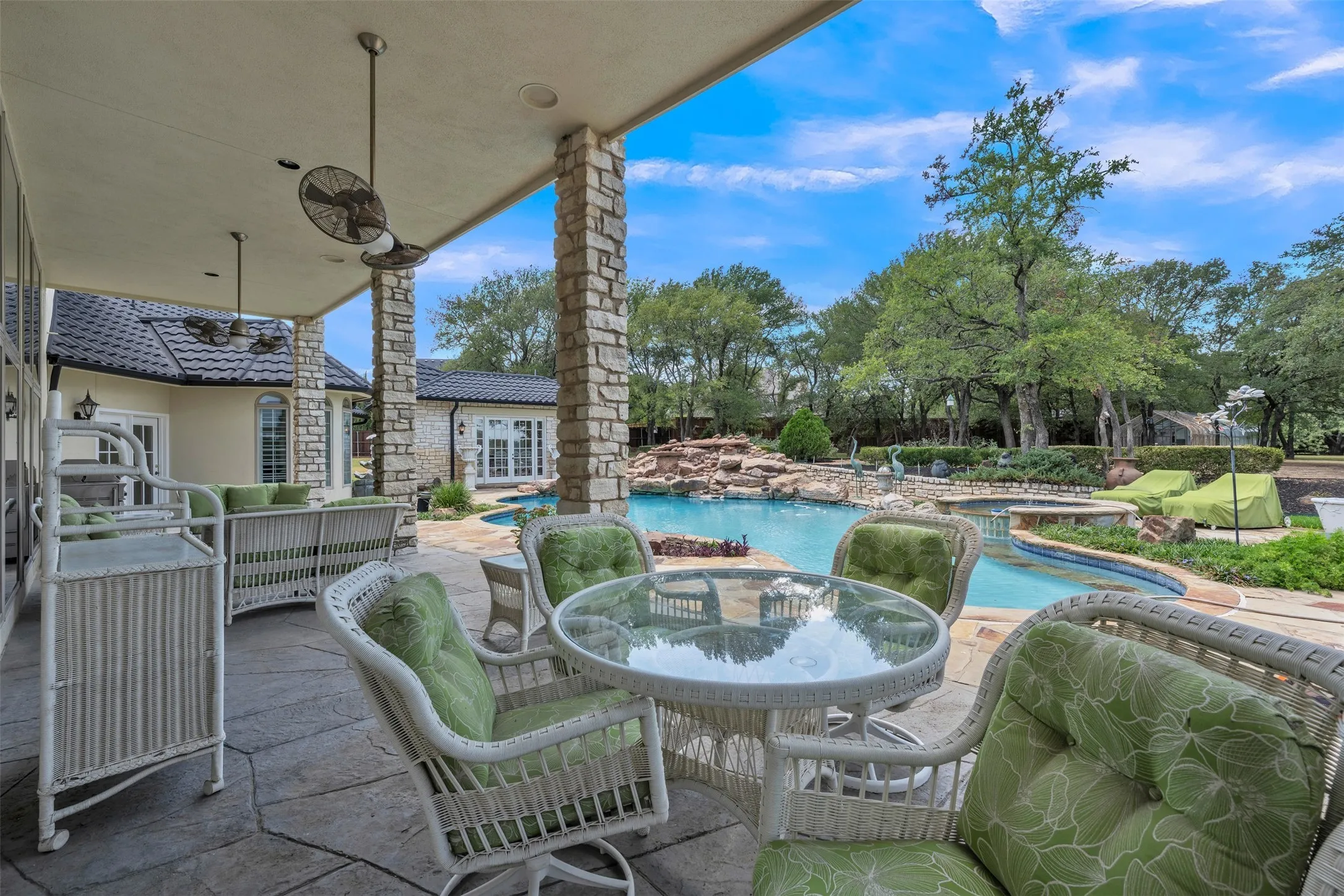 Single Family Residence For Sale in Tarrant County , 8801 Clay Hibbins Road, Keller, Texas 76248, 6 Bedroom, 7 Bathroom, 4 Garage spaces, 6,787 Sqft, built in 1994, mls#21372785, Real Estate Agent in Keller, Homes For Sale in Tarrant county, Homes For Sale in Keller, Realtor in Keller Texas, Real Estate Brokerage Independent Realty Texas, Luminita Cordes Realtor
