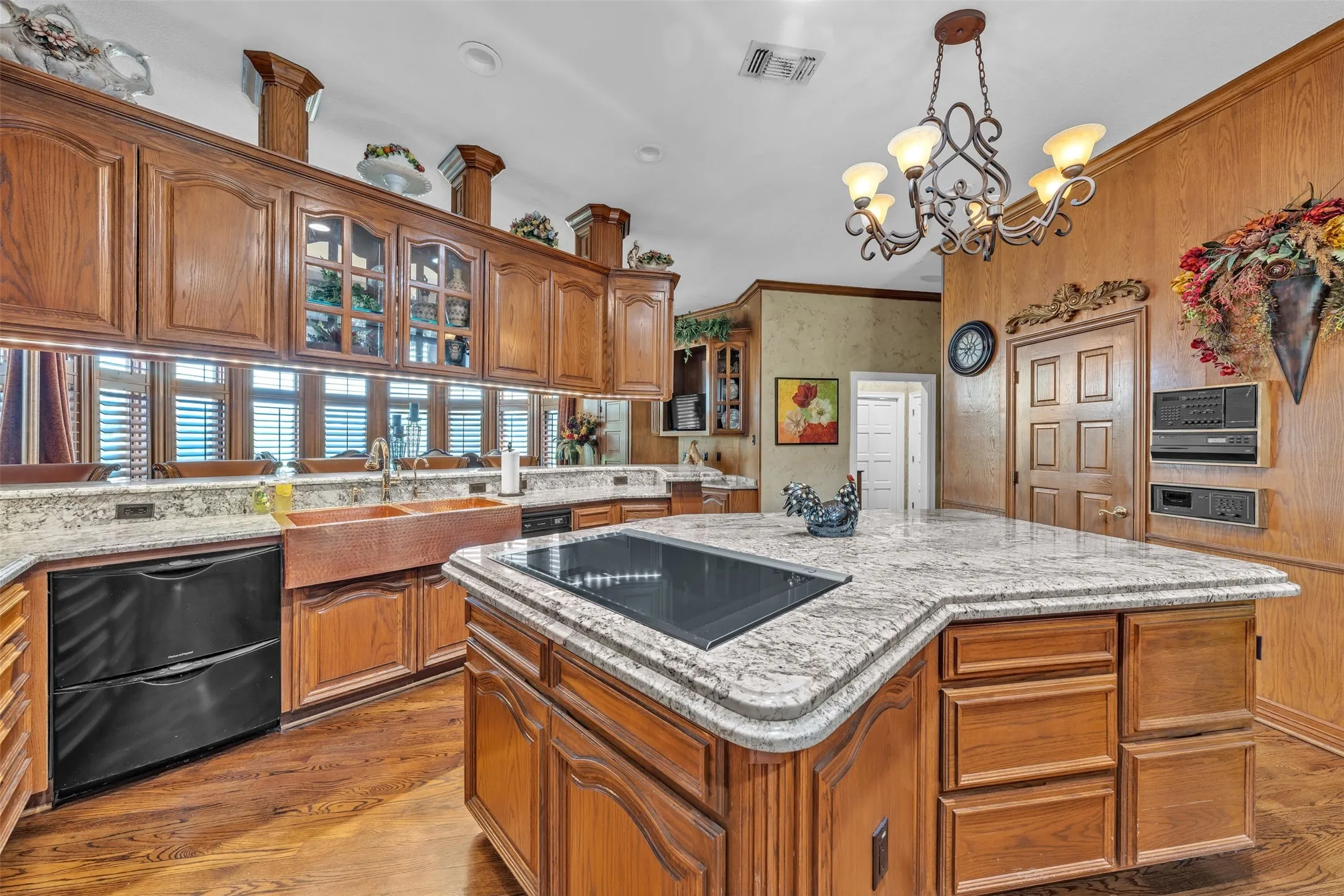 Single Family Residence For Sale in Tarrant County , 8801 Clay Hibbins Road, Keller, Texas 76248, 6 Bedroom, 7 Bathroom, 4 Garage spaces, 6,787 Sqft, built in 1994, mls#21372785, Real Estate Agent in Keller, Homes For Sale in Tarrant county, Homes For Sale in Keller, Realtor in Keller Texas, Real Estate Brokerage Independent Realty Texas, Luminita Cordes Realtor