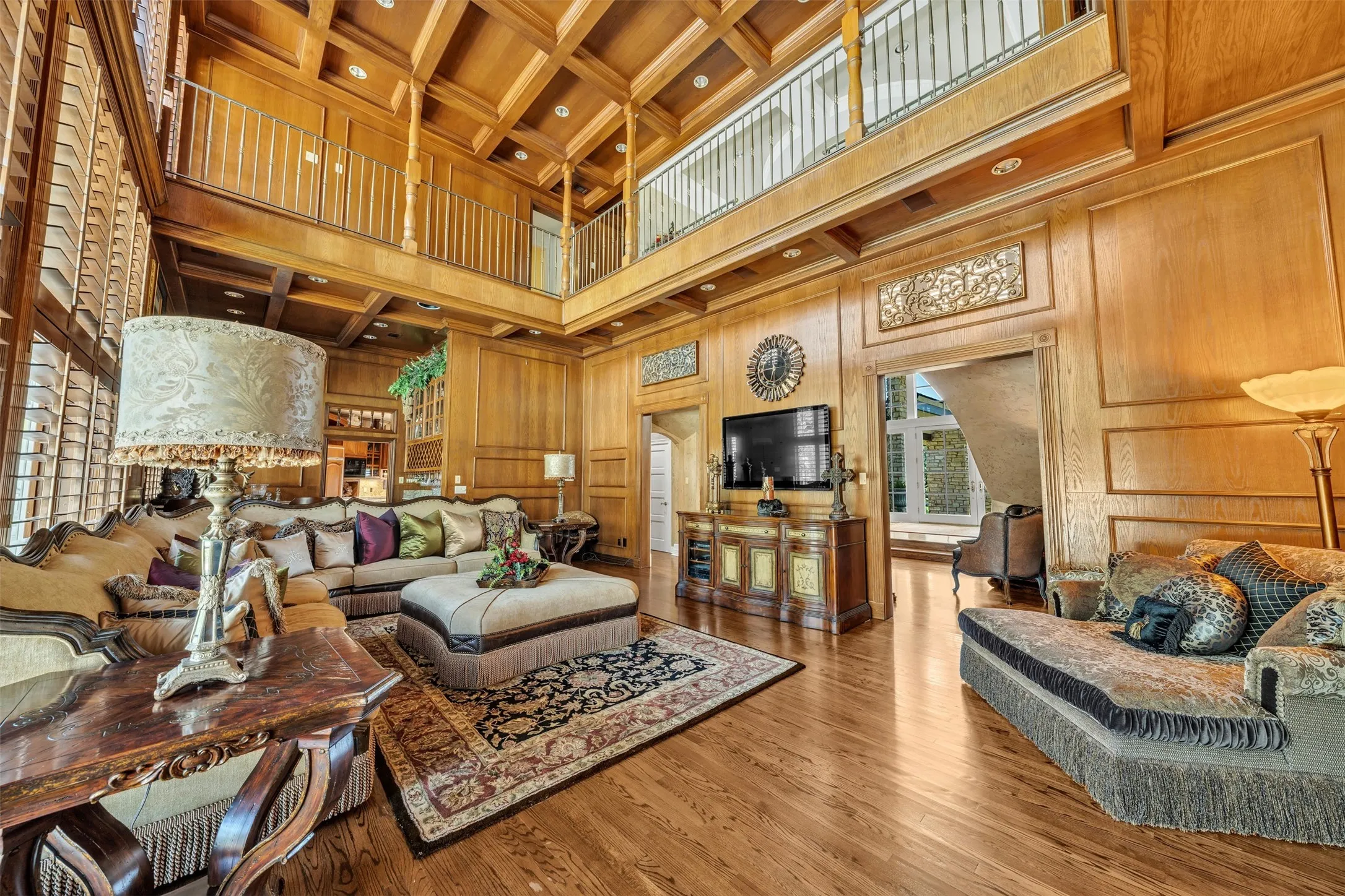 Single Family Residence For Sale in Tarrant County , 8801 Clay Hibbins Road, Keller, Texas 76248, 6 Bedroom, 7 Bathroom, 4 Garage spaces, 6,787 Sqft, built in 1994, mls#21372785, Real Estate Agent in Keller, Homes For Sale in Tarrant county, Homes For Sale in Keller, Realtor in Keller Texas, Real Estate Brokerage Independent Realty Texas, Luminita Cordes Realtor