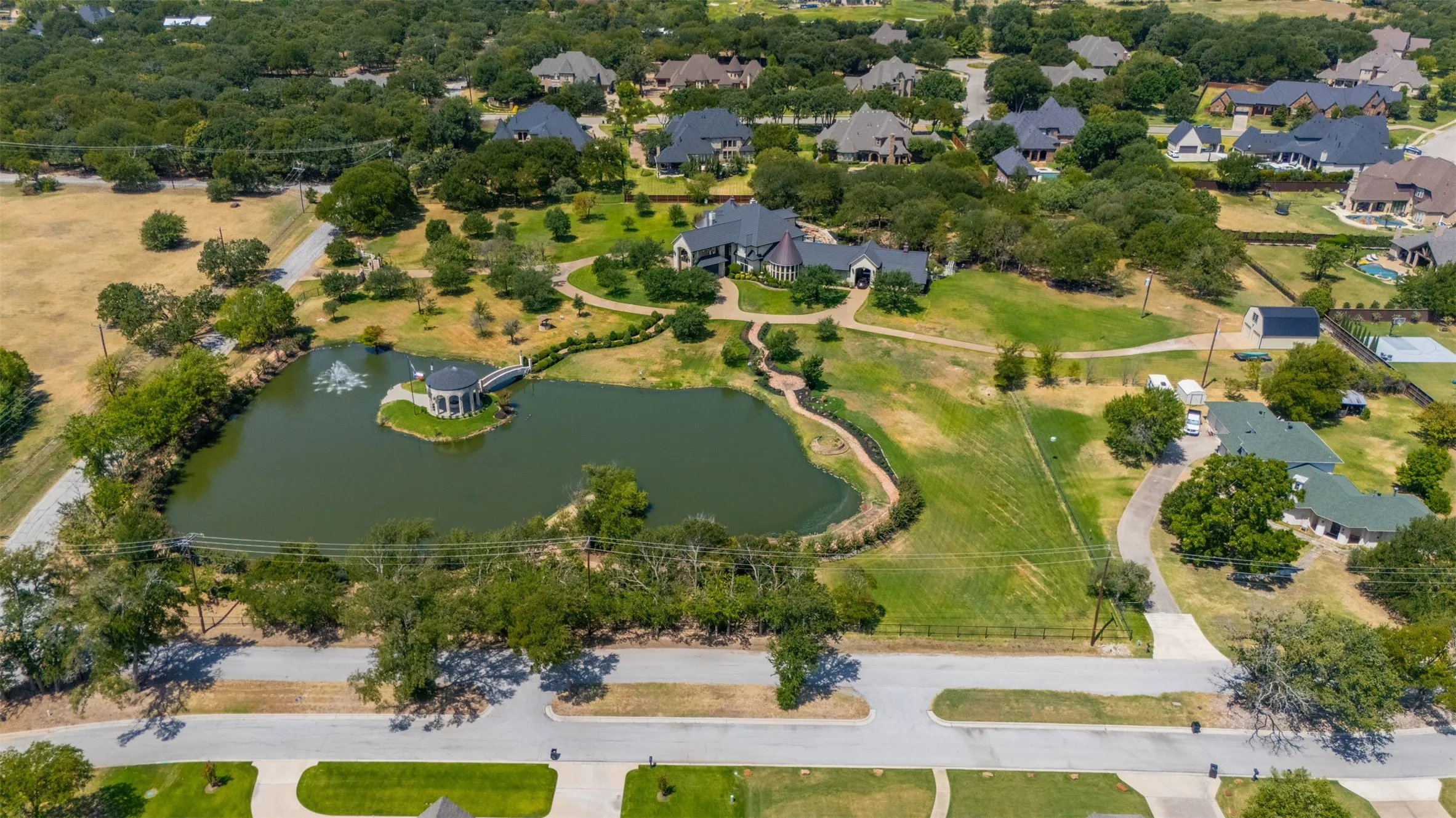 Single Family Residence For Sale in Tarrant County , 8801 Clay Hibbins Road, Keller, Texas 76248, 6 Bedroom, 7 Bathroom, 4 Garage spaces, 6,787 Sqft, built in 1994, mls#21372785, Real Estate Agent in Keller, Homes For Sale in Tarrant county, Homes For Sale in Keller, Realtor in Keller Texas, Real Estate Brokerage Independent Realty Texas, Luminita Cordes Realtor