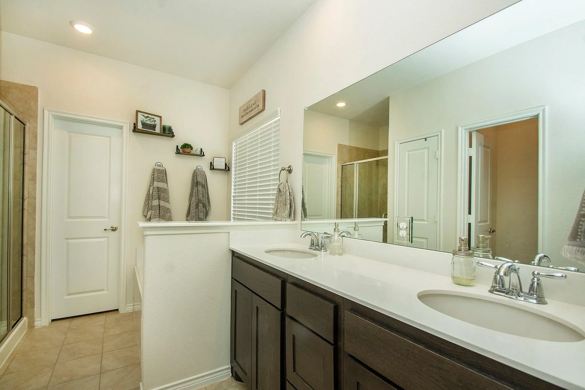 Single Family Residence For Rent in Collin County , 204 Cowboy Way, Anna, Texas 75409, 5 Bedroom, 4 Bathroom, 2 Garage spaces, 2,928 Sqft, built in 2019, mls#21373822, Real Estate Agent in Anna, Homes For Rent in Collin county, Homes For Rent in Anna, Realtor in Anna Texas, Real Estate Brokerage Independent Realty Texas, Luminita Cordes Realtor