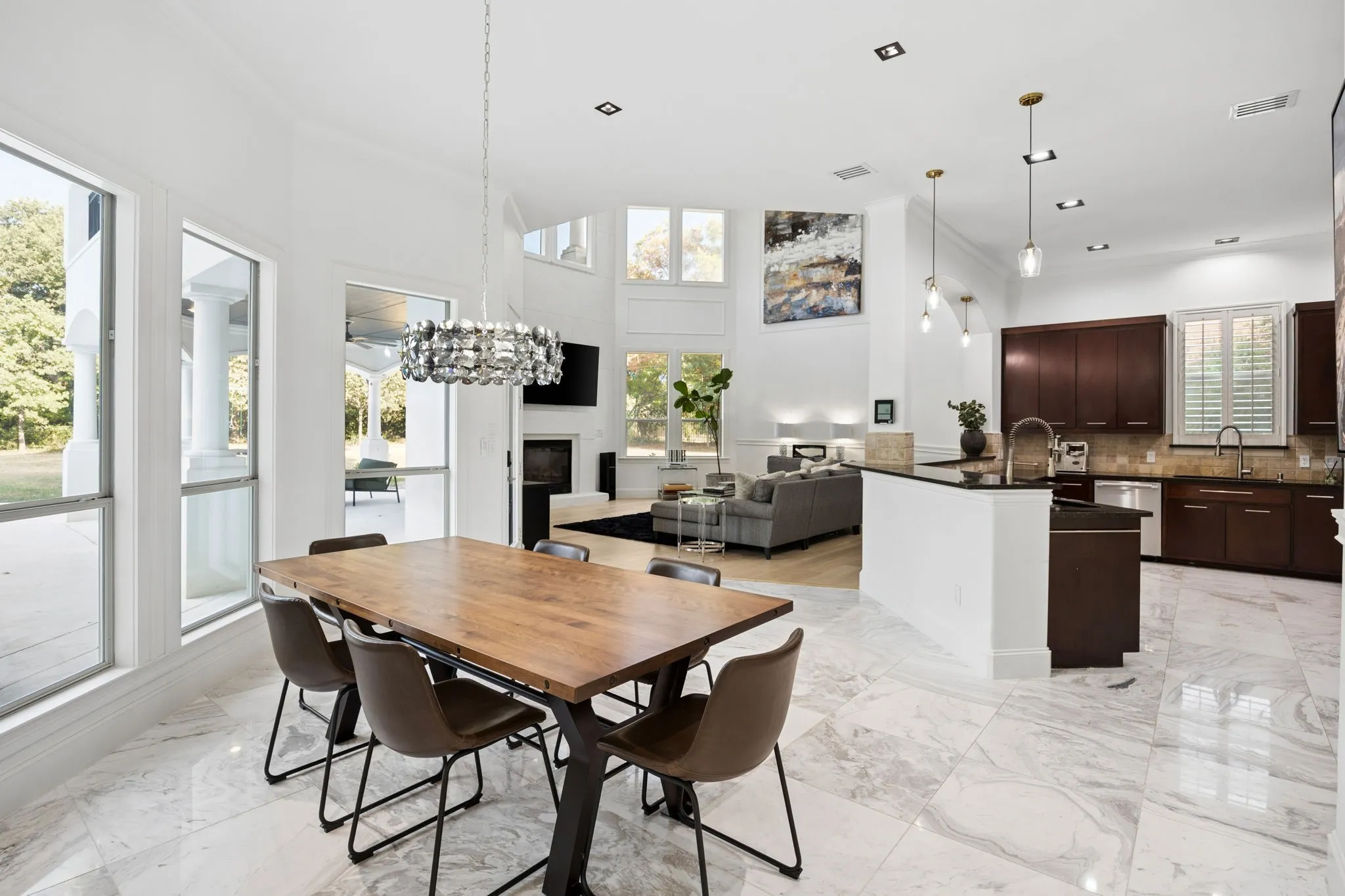 Single Family Residence For Sale in Denton County , 5704 Lighthouse Drive, Flower Mound, Texas 75022, 6 Bedroom, 6 Bathroom, 4 Garage spaces, 7,551 Sqft, built in 2005, mls#21372577, Real Estate Agent in Flower Mound, Homes For Sale in Denton county, Homes For Sale in Flower Mound, Realtor in Flower Mound Texas, Real Estate Brokerage Independent Realty Texas, Luminita Cordes Realtor