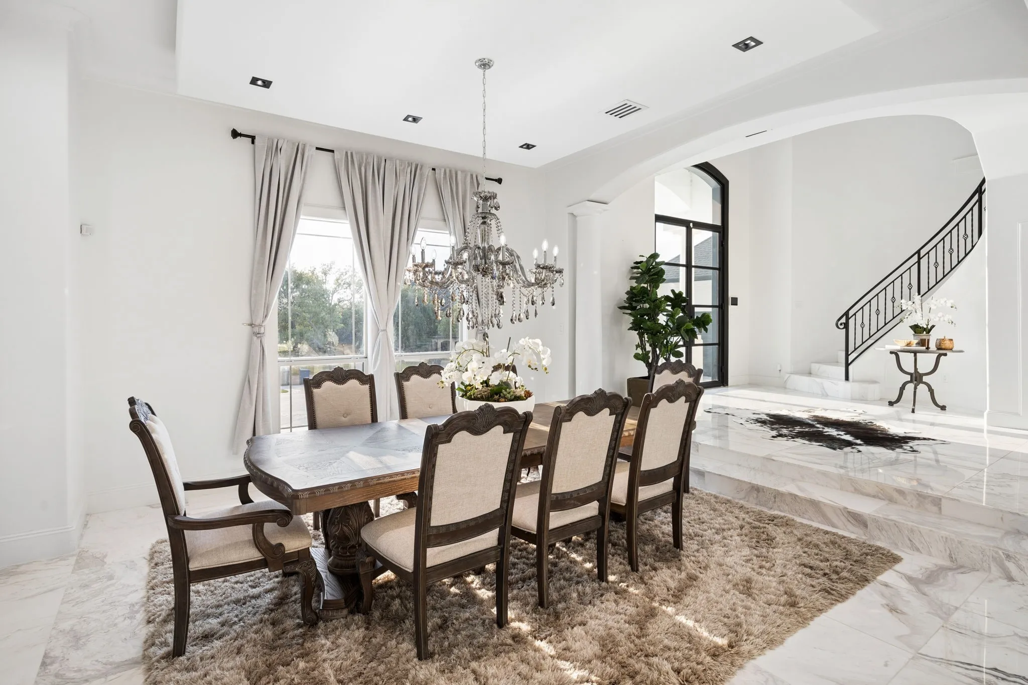 Single Family Residence For Sale in Denton County , 5704 Lighthouse Drive, Flower Mound, Texas 75022, 6 Bedroom, 6 Bathroom, 4 Garage spaces, 7,551 Sqft, built in 2005, mls#21372577, Real Estate Agent in Flower Mound, Homes For Sale in Denton county, Homes For Sale in Flower Mound, Realtor in Flower Mound Texas, Real Estate Brokerage Independent Realty Texas, Luminita Cordes Realtor