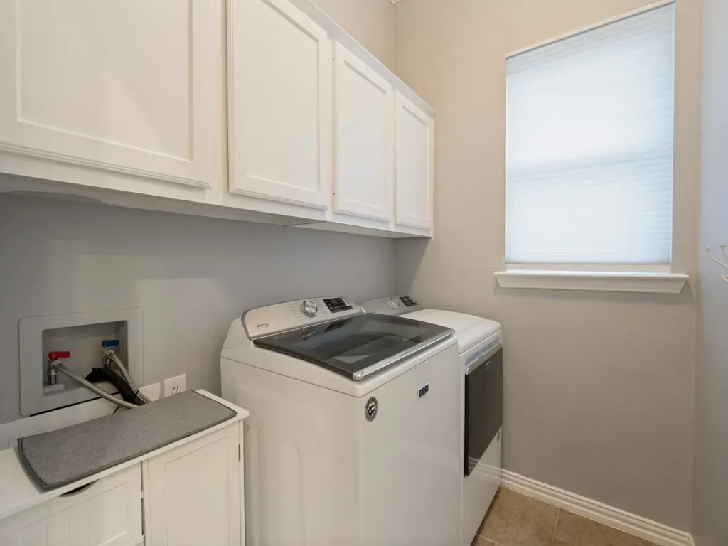 Single Family Residence For Sale in Collin County , 4308 Echo Bluff Drive, Plano, Texas 75024, 4 Bedroom, 4 Bathroom, 2 Garage spaces, 3,057 Sqft, built in 1992, mls#21373614, Real Estate Agent in Plano, Homes For Sale in Collin county, Homes For Sale in Plano, Realtor in Plano Texas, Real Estate Brokerage Independent Realty Texas, Luminita Cordes Realtor