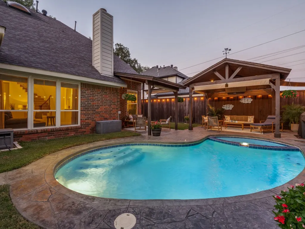 Single Family Residence For Sale in Collin County , 4308 Echo Bluff Drive, Plano, Texas 75024, 4 Bedroom, 4 Bathroom, 2 Garage spaces, 3,057 Sqft, built in 1992, mls#21373614, Real Estate Agent in Plano, Homes For Sale in Collin county, Homes For Sale in Plano, Realtor in Plano Texas, Real Estate Brokerage Independent Realty Texas, Luminita Cordes Realtor