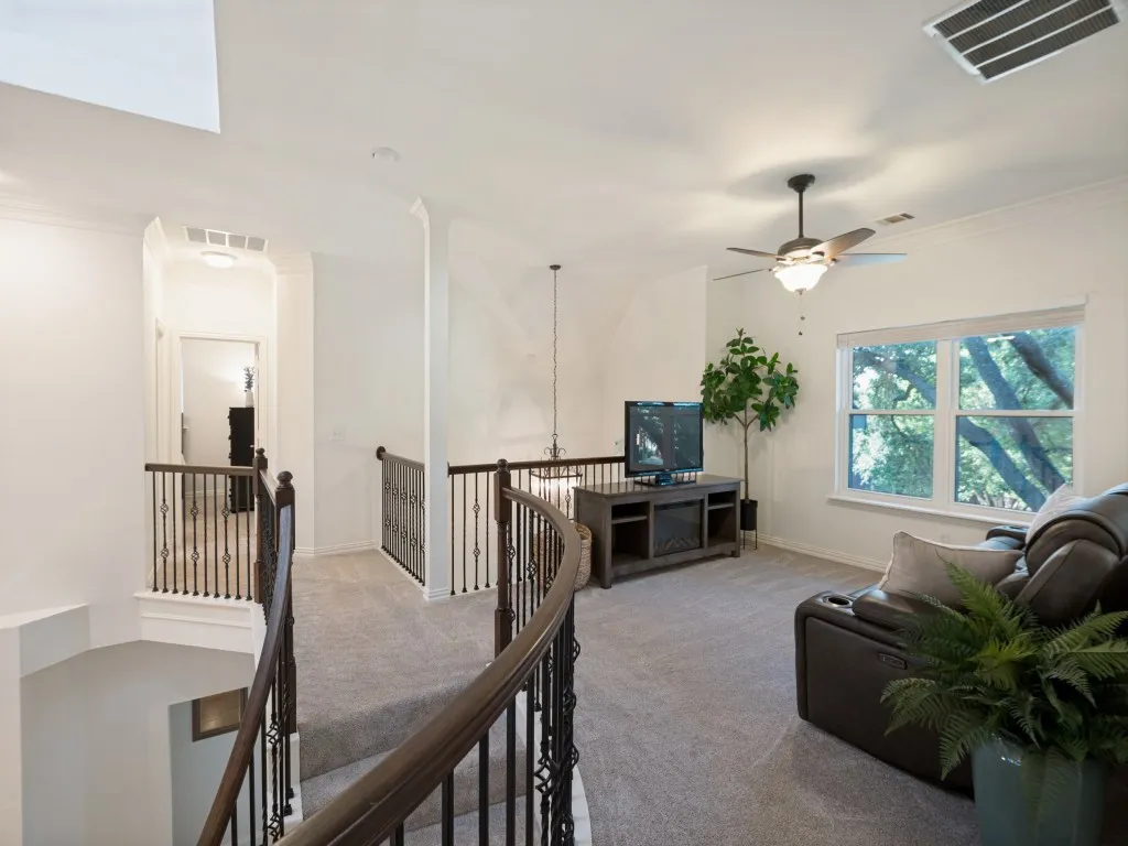 Single Family Residence For Sale in Collin County , 4308 Echo Bluff Drive, Plano, Texas 75024, 4 Bedroom, 4 Bathroom, 2 Garage spaces, 3,057 Sqft, built in 1992, mls#21373614, Real Estate Agent in Plano, Homes For Sale in Collin county, Homes For Sale in Plano, Realtor in Plano Texas, Real Estate Brokerage Independent Realty Texas, Luminita Cordes Realtor
