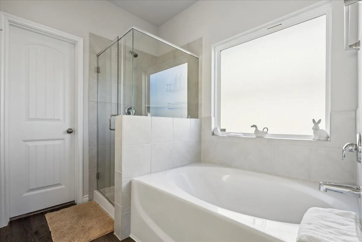 Single Family Residence For Rent in Tarrant County , 8357 Horned Maple Trail, Fort Worth, Texas 76123, 4 Bedroom, 3 Bathroom, 2 Garage spaces, 2,245 Sqft, built in 2021, mls#21373830, Real Estate Agent in Fort Worth, Homes For Rent in Tarrant county, Homes For Rent in Fort Worth, Realtor in Fort Worth Texas, Real Estate Brokerage Independent Realty Texas, Luminita Cordes Realtor