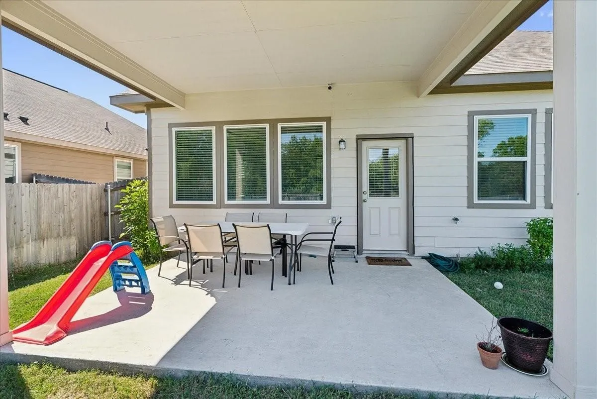 Single Family Residence For Rent in Tarrant County , 8357 Horned Maple Trail, Fort Worth, Texas 76123, 4 Bedroom, 3 Bathroom, 2 Garage spaces, 2,245 Sqft, built in 2021, mls#21373830, Real Estate Agent in Fort Worth, Homes For Rent in Tarrant county, Homes For Rent in Fort Worth, Realtor in Fort Worth Texas, Real Estate Brokerage Independent Realty Texas, Luminita Cordes Realtor