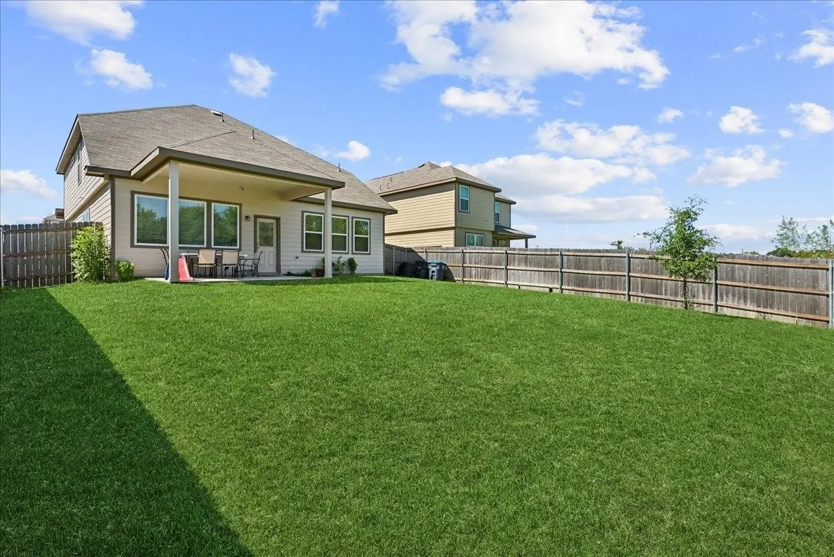 Single Family Residence For Rent in Tarrant County , 8357 Horned Maple Trail, Fort Worth, Texas 76123, 4 Bedroom, 3 Bathroom, 2 Garage spaces, 2,245 Sqft, built in 2021, mls#21373830, Real Estate Agent in Fort Worth, Homes For Rent in Tarrant county, Homes For Rent in Fort Worth, Realtor in Fort Worth Texas, Real Estate Brokerage Independent Realty Texas, Luminita Cordes Realtor