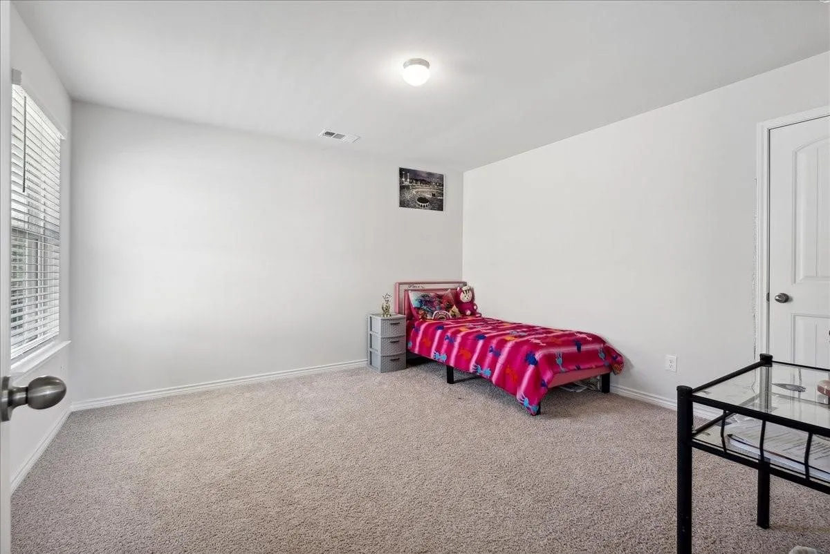 Single Family Residence For Rent in Tarrant County , 8357 Horned Maple Trail, Fort Worth, Texas 76123, 4 Bedroom, 3 Bathroom, 2 Garage spaces, 2,245 Sqft, built in 2021, mls#21373830, Real Estate Agent in Fort Worth, Homes For Rent in Tarrant county, Homes For Rent in Fort Worth, Realtor in Fort Worth Texas, Real Estate Brokerage Independent Realty Texas, Luminita Cordes Realtor