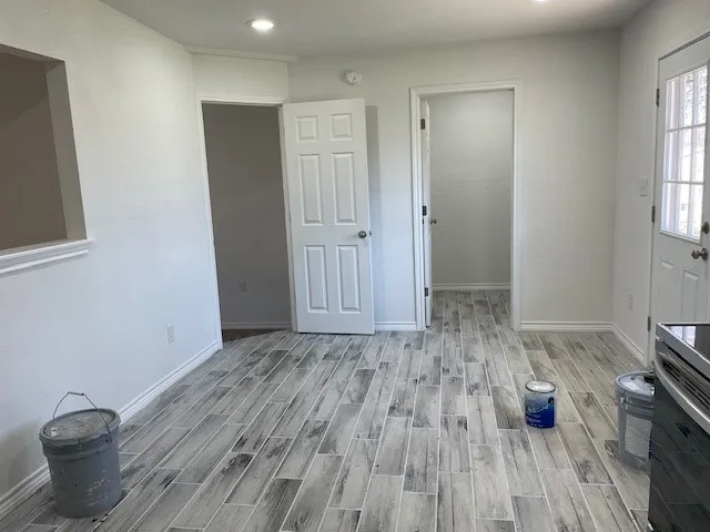 Single Family Residence For Rent in Taylor County , 1321 S Crockett Drive, Abilene, Texas 79605, 3 Bedroom, 1 Bathroom, Garage spaces, 1,008 Sqft, built in 1954, mls#21373914, Real Estate Agent in Abilene, Homes For Rent in Taylor county, Homes For Rent in Abilene, Realtor in Abilene Texas, Real Estate Brokerage Independent Realty Texas, Luminita Cordes Realtor