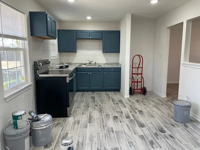 Single Family Residence For Rent in Taylor County , 1321 S Crockett Drive, Abilene, Texas 79605, 3 Bedroom, 1 Bathroom, Garage spaces, 1,008 Sqft, built in 1954, mls#21373914, Real Estate Agent in Abilene, Homes For Rent in Taylor county, Homes For Rent in Abilene, Realtor in Abilene Texas, Real Estate Brokerage Independent Realty Texas, Luminita Cordes Realtor