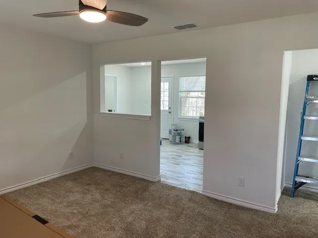 Single Family Residence For Rent in Taylor County , 1321 S Crockett Drive, Abilene, Texas 79605, 3 Bedroom, 1 Bathroom, Garage spaces, 1,008 Sqft, built in 1954, mls#21373914, Real Estate Agent in Abilene, Homes For Rent in Taylor county, Homes For Rent in Abilene, Realtor in Abilene Texas, Real Estate Brokerage Independent Realty Texas, Luminita Cordes Realtor
