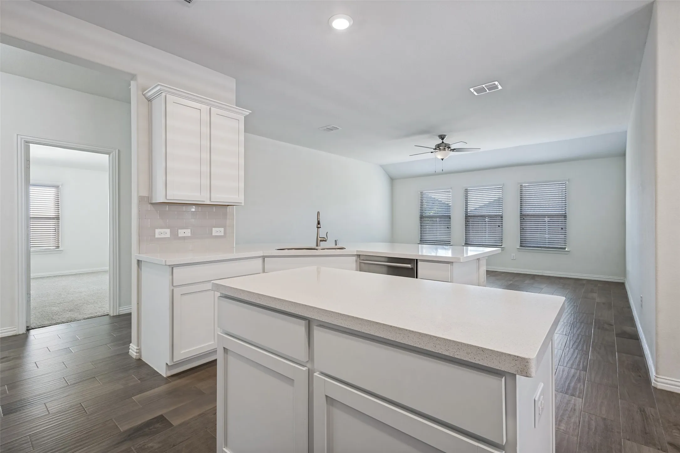 Single Family Residence For Rent in Collin County , 921 Evergreen Street, Princeton, Texas 75407, 4 Bedroom, 2 Bathroom, 2 Garage spaces, 1,999 Sqft, built in 2018, mls#21373899, Real Estate Agent in Princeton, Homes For Rent in Collin county, Homes For Rent in Princeton, Realtor in Princeton Texas, Real Estate Brokerage Independent Realty Texas, Luminita Cordes Realtor