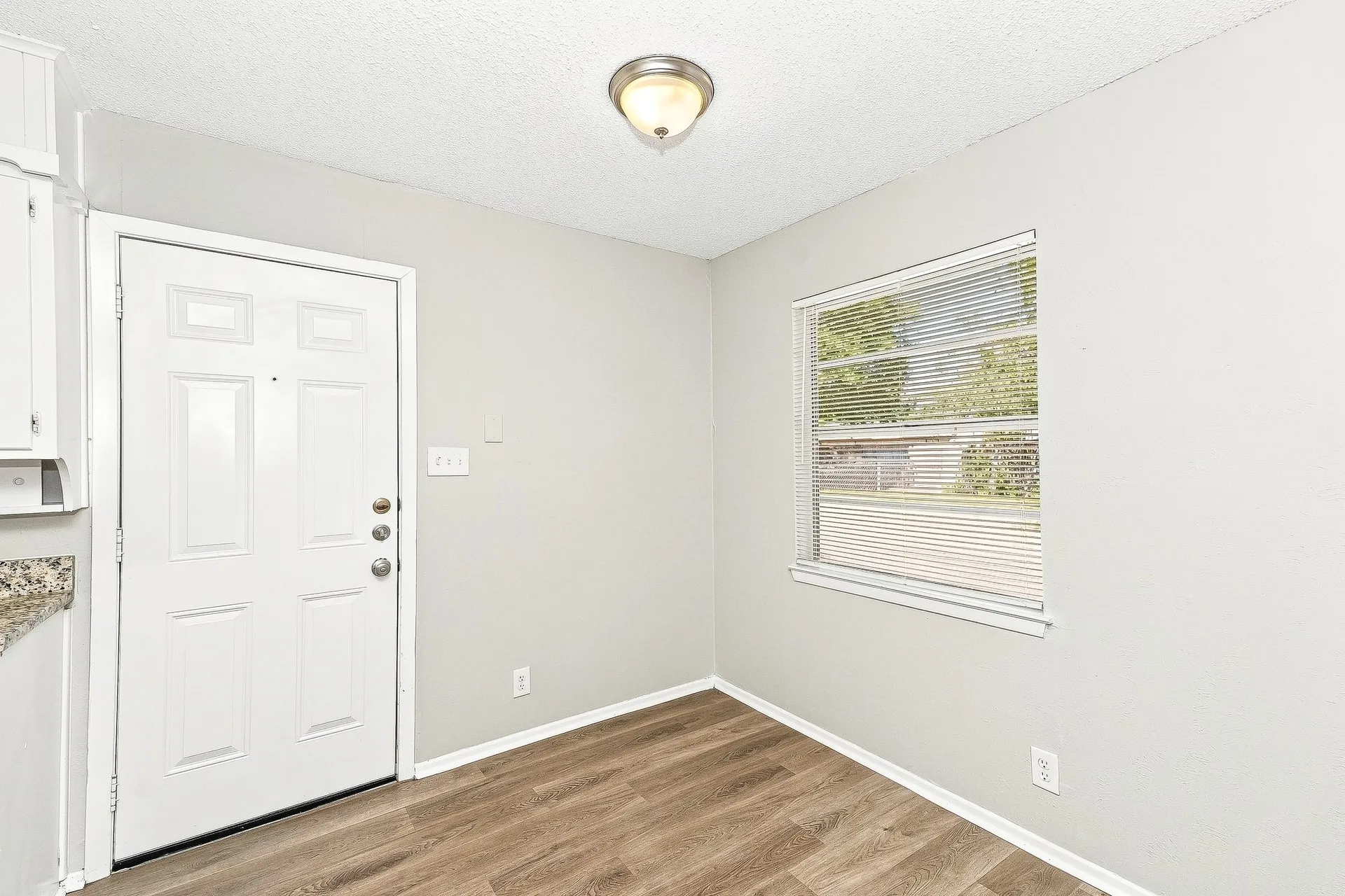 Single Family Residence For Rent in Johnson County , 656 Sue Ann Lane, Burleson, Texas 76028, 3 Bedroom, 2 Bathroom, 2 Garage spaces, 1,223 Sqft, built in 1971, mls#21373931, Real Estate Agent in Burleson, Homes For Rent in Johnson county, Homes For Rent in Burleson, Realtor in Burleson Texas, Real Estate Brokerage Independent Realty Texas, Luminita Cordes Realtor