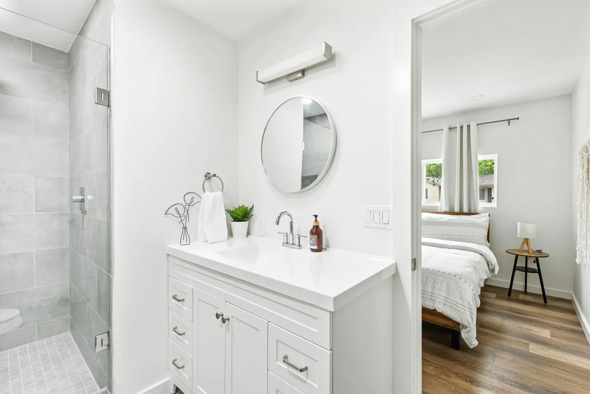 Single Family Residence For Rent in Dallas County , 2321 Muret Street, Irving, Texas 75062, 3 Bedroom, 2 Bathroom, Garage spaces, 1,400 Sqft, built in 1955, mls#21373098, Real Estate Agent in Irving, Homes For Rent in Dallas county, Homes For Rent in Irving, Realtor in Irving Texas, Real Estate Brokerage Independent Realty Texas, Luminita Cordes Realtor