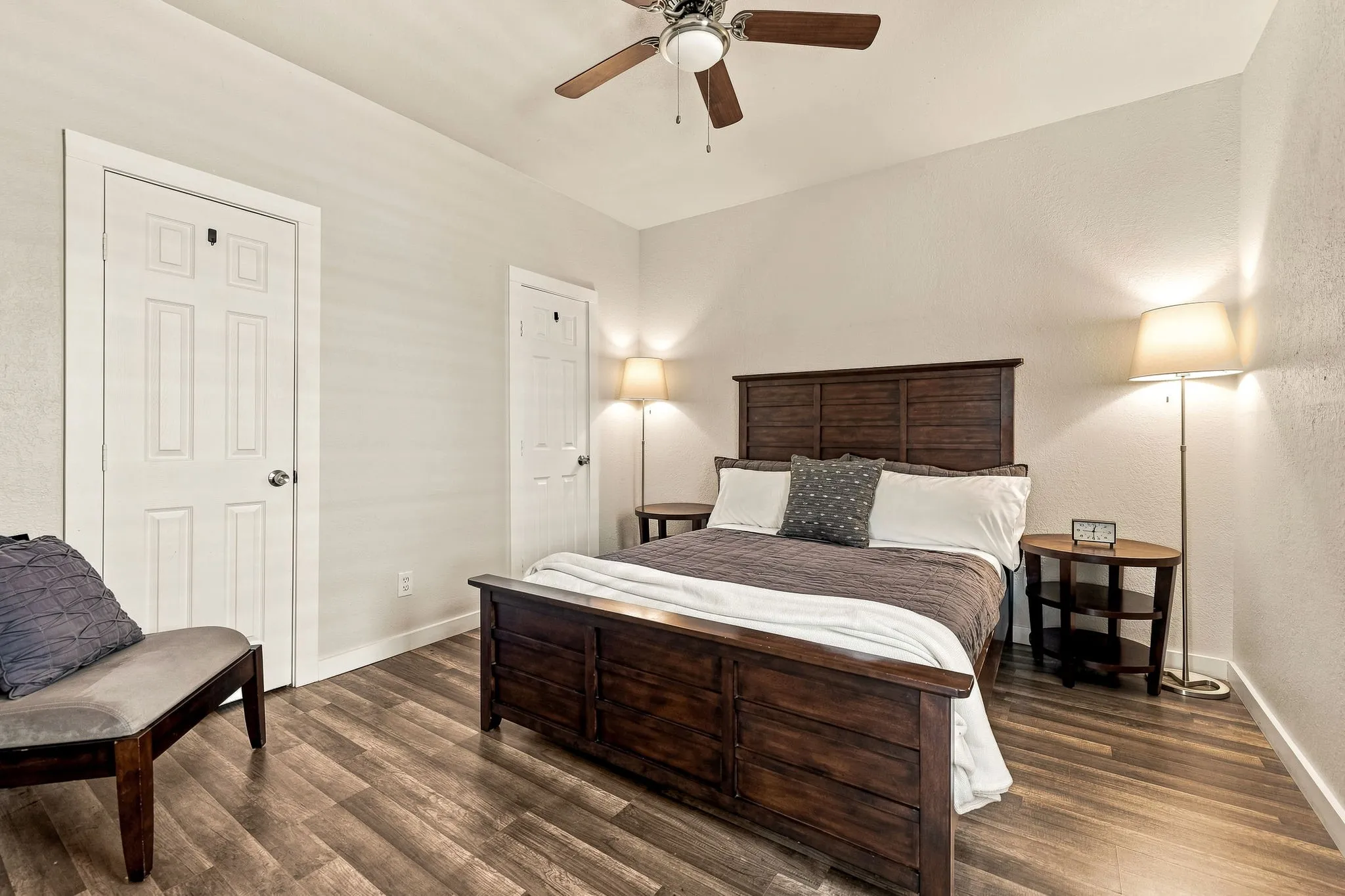 Condominium For Rent in Dallas County , 7340 Skillman Street 1217, Dallas, Texas 75231, 1 Bedroom, 1 Bathroom, 1 Garage spaces, 663 Sqft, built in 1983, mls#21373937, Real Estate Agent in Dallas, Homes For Rent in Dallas county, Homes For Rent in Dallas, Realtor in Dallas Texas, Real Estate Brokerage Independent Realty Texas, Luminita Cordes Realtor