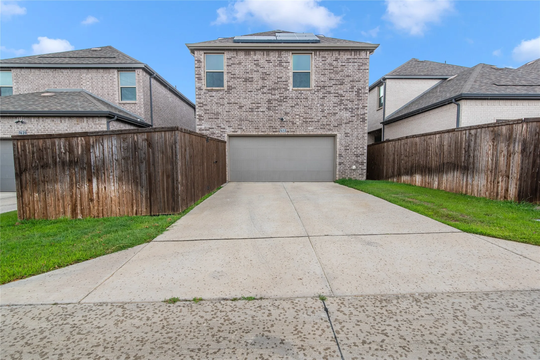 Single Family Residence For Rent in Tarrant County , 7632 Regal Lane, North Richland Hills, Texas 76180, 4 Bedroom, 3 Bathroom, 2 Garage spaces, 2,904 Sqft, built in 2020, mls#21373939, Real Estate Agent in North Richland Hills, Homes For Rent in Tarrant county, Homes For Rent in North Richland Hills, Realtor in North Richland Hills Texas, Real Estate Brokerage Independent Realty Texas, Luminita Cordes Realtor