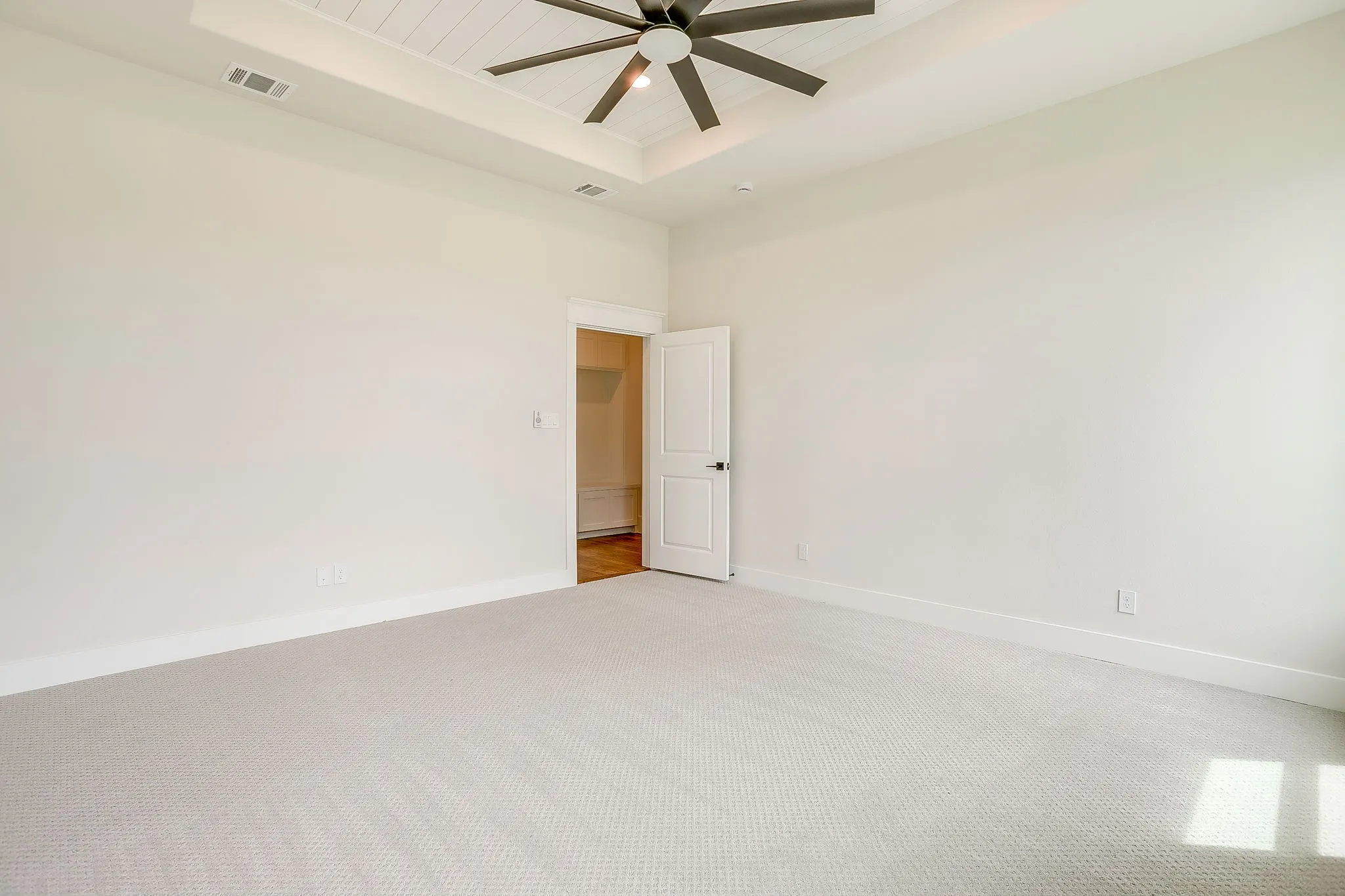 Single Family Residence For Sale in Parker County , 1001 Magnolia Court, Springtown, Texas 76082, 3 Bedroom, 3 Bathroom, 3 Garage spaces, 2,588 Sqft, built in 2025, mls#21373867, Real Estate Agent in Springtown, Homes For Sale in Parker county, Homes For Sale in Springtown, Realtor in Springtown Texas, Real Estate Brokerage Independent Realty Texas, Luminita Cordes Realtor