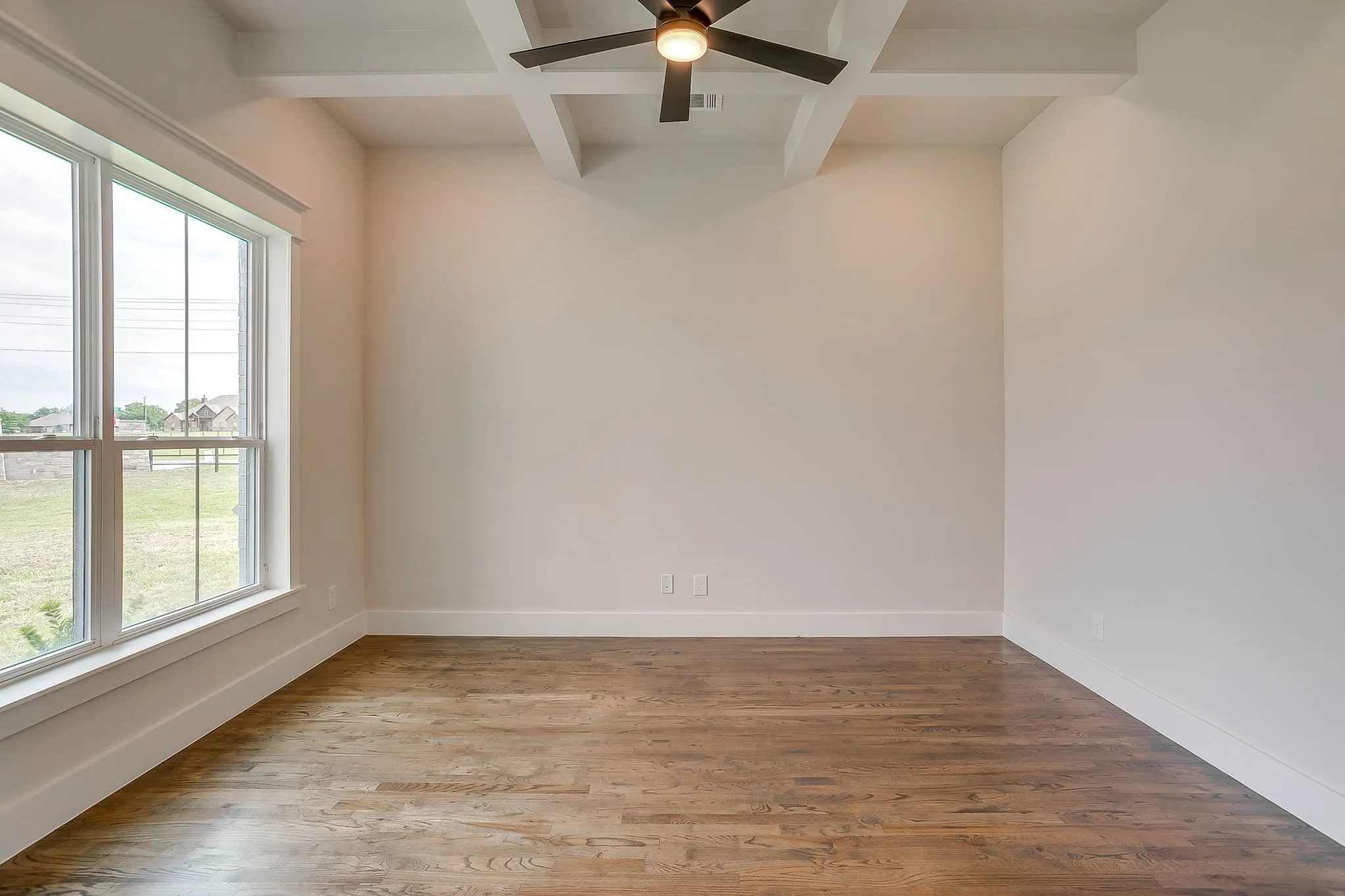 Single Family Residence For Sale in Parker County , 1001 Magnolia Court, Springtown, Texas 76082, 3 Bedroom, 3 Bathroom, 3 Garage spaces, 2,588 Sqft, built in 2025, mls#21373867, Real Estate Agent in Springtown, Homes For Sale in Parker county, Homes For Sale in Springtown, Realtor in Springtown Texas, Real Estate Brokerage Independent Realty Texas, Luminita Cordes Realtor