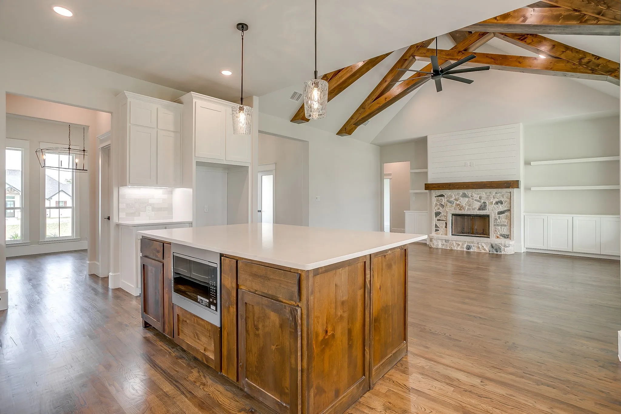 Single Family Residence For Sale in Parker County , 1001 Magnolia Court, Springtown, Texas 76082, 3 Bedroom, 3 Bathroom, 3 Garage spaces, 2,588 Sqft, built in 2025, mls#21373867, Real Estate Agent in Springtown, Homes For Sale in Parker county, Homes For Sale in Springtown, Realtor in Springtown Texas, Real Estate Brokerage Independent Realty Texas, Luminita Cordes Realtor