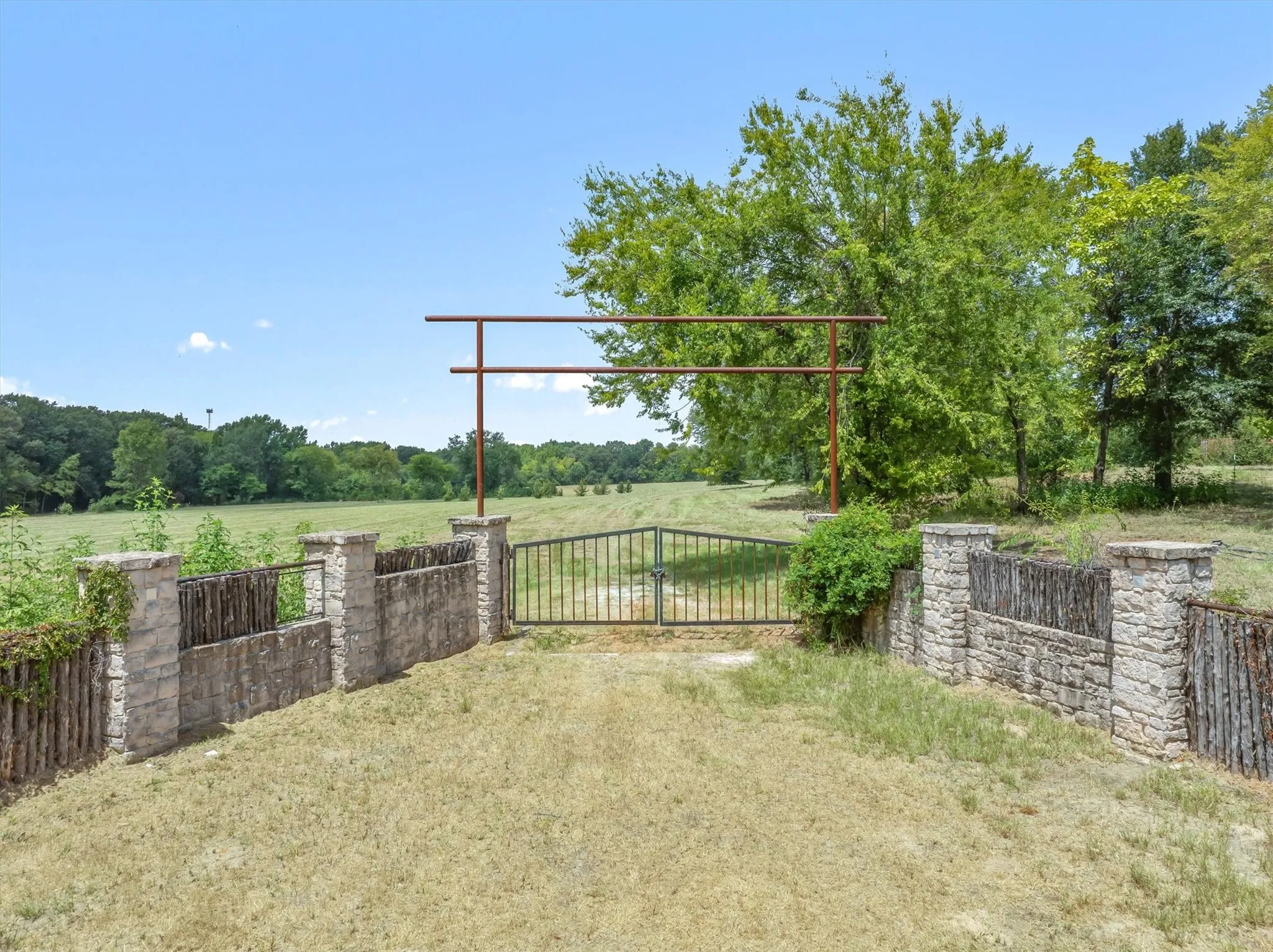 Improved Land For Sale in Henderson County , TBD Wood Street, Athens, Texas 75751, 0, 0, Garage spaces, 0 Sqft, built in 0, mls#21368739, Real Estate Agent in Athens, Homes For Sale in Henderson county, Homes For Sale in Athens, Realtor in Athens Texas, Real Estate Brokerage Independent Realty Texas, Luminita Cordes Realtor