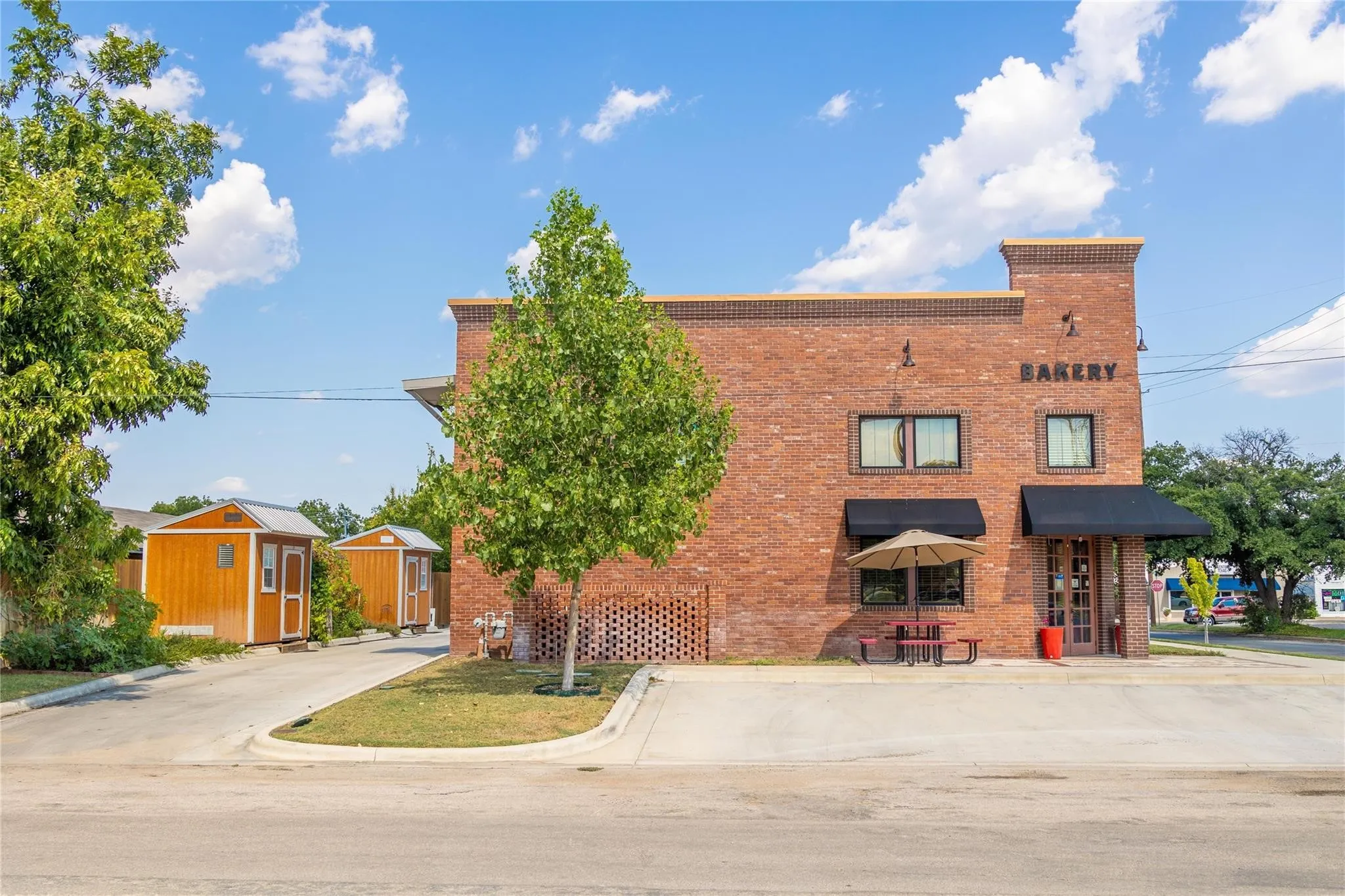 Business For Sale in San Saba County , 301 E Brown Street, San Saba, Texas 76877, 0, 0, Garage spaces, 0 Sqft, built in 2018, mls#21373968, Real Estate Agent in San Saba, Homes For Sale in San Saba county, Homes For Sale in San Saba, Realtor in San Saba Texas, Real Estate Brokerage Independent Realty Texas, Luminita Cordes Realtor