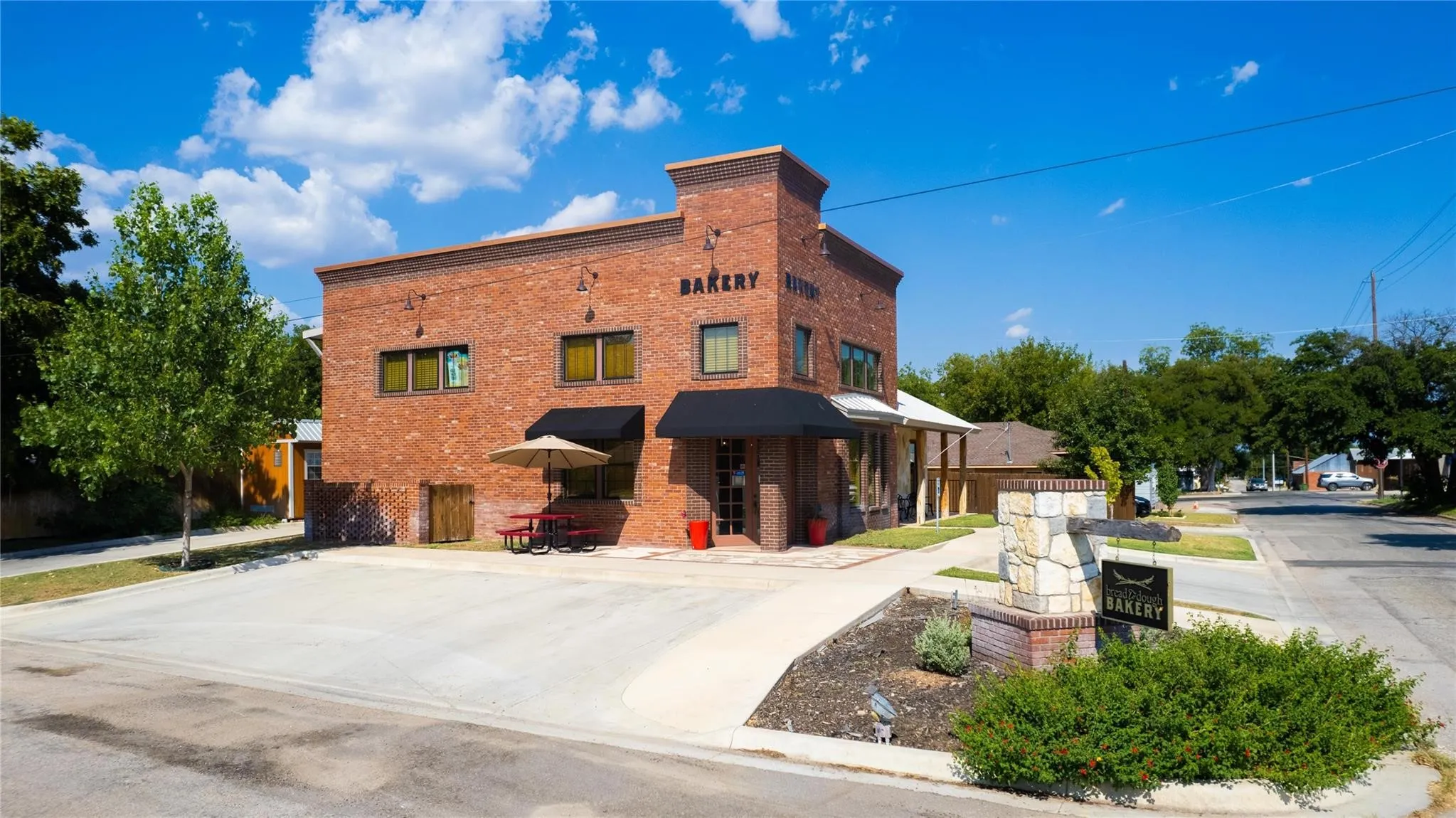 Business For Sale in San Saba County , 301 E Brown Street, San Saba, Texas 76877, 0, 0, Garage spaces, 0 Sqft, built in 2018, mls#21373968, Real Estate Agent in San Saba, Homes For Sale in San Saba county, Homes For Sale in San Saba, Realtor in San Saba Texas, Real Estate Brokerage Independent Realty Texas, Luminita Cordes Realtor