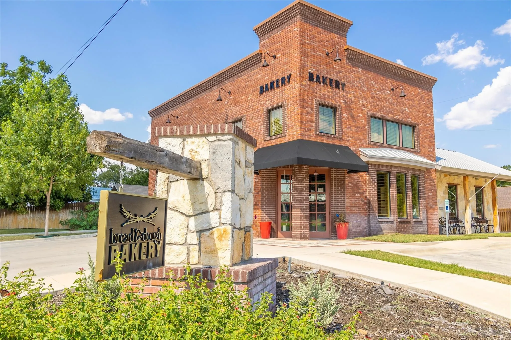 Business For Sale in San Saba County , 301 E Brown Street, San Saba, Texas 76877, 0, 0, Garage spaces, 0 Sqft, built in 2018, mls#21373968, Real Estate Agent in San Saba, Homes For Sale in San Saba county, Homes For Sale in San Saba, Realtor in San Saba Texas, Real Estate Brokerage Independent Realty Texas, Luminita Cordes Realtor