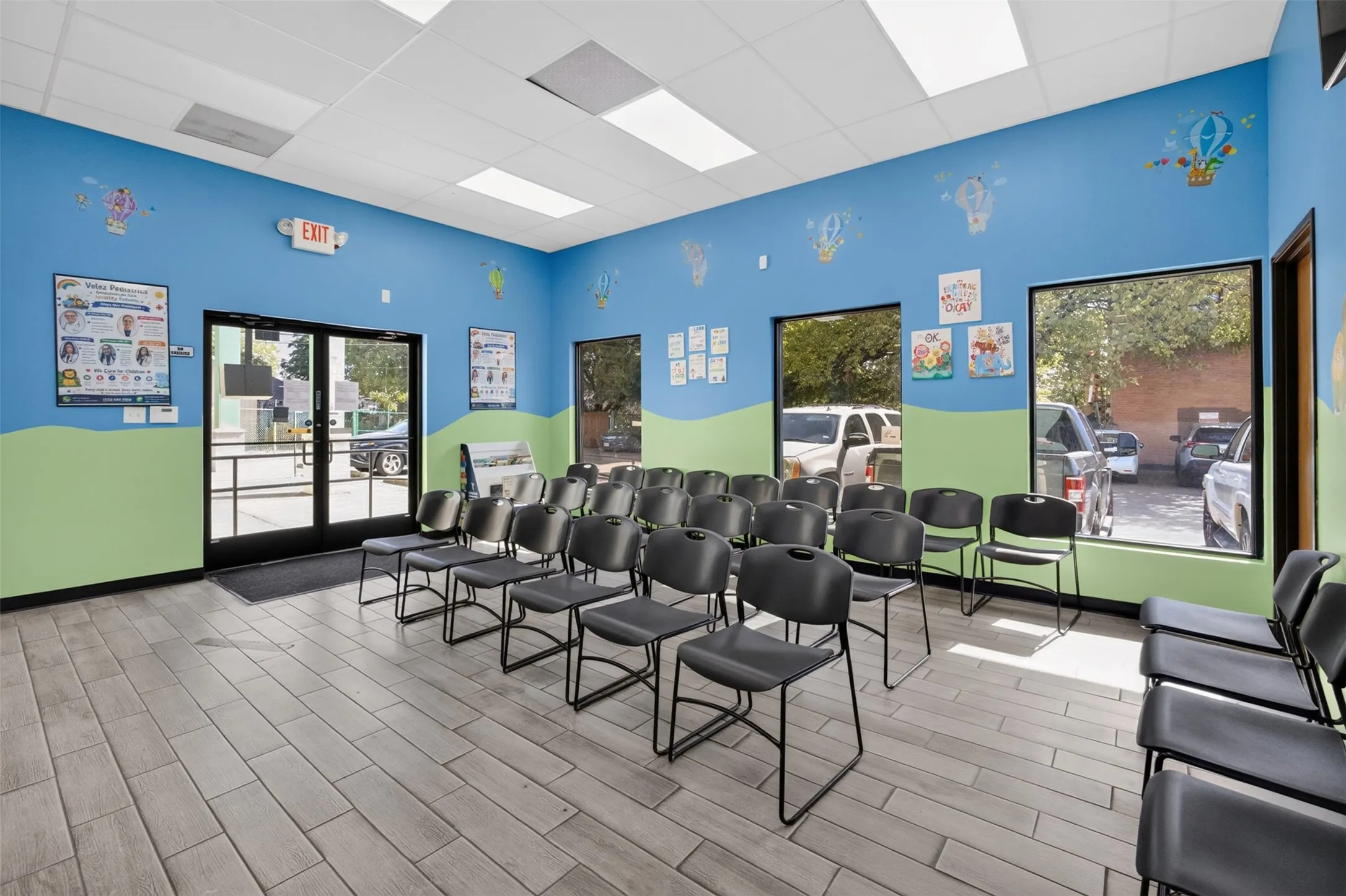 WAITING AREA
