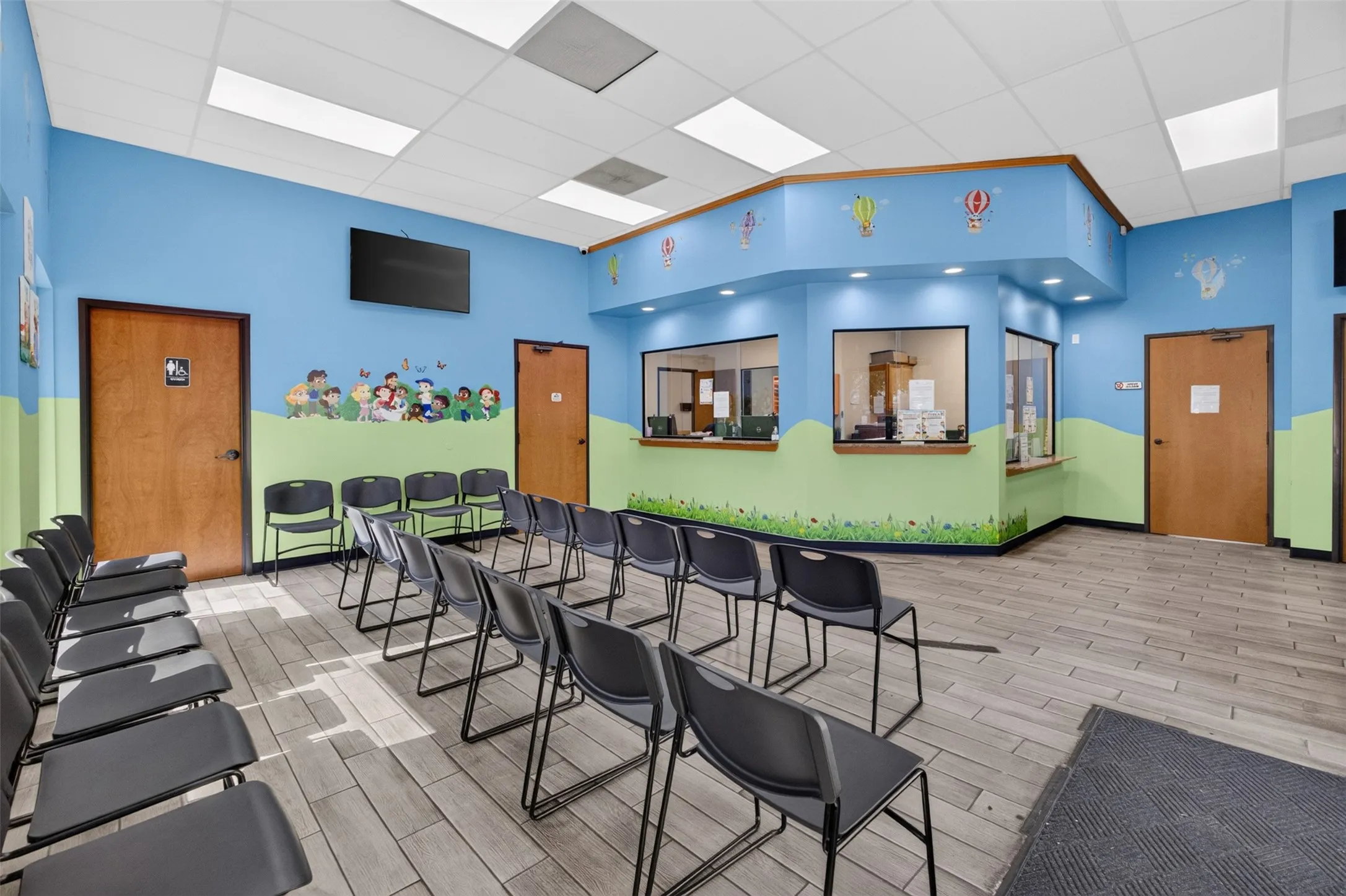 WAITING AREA