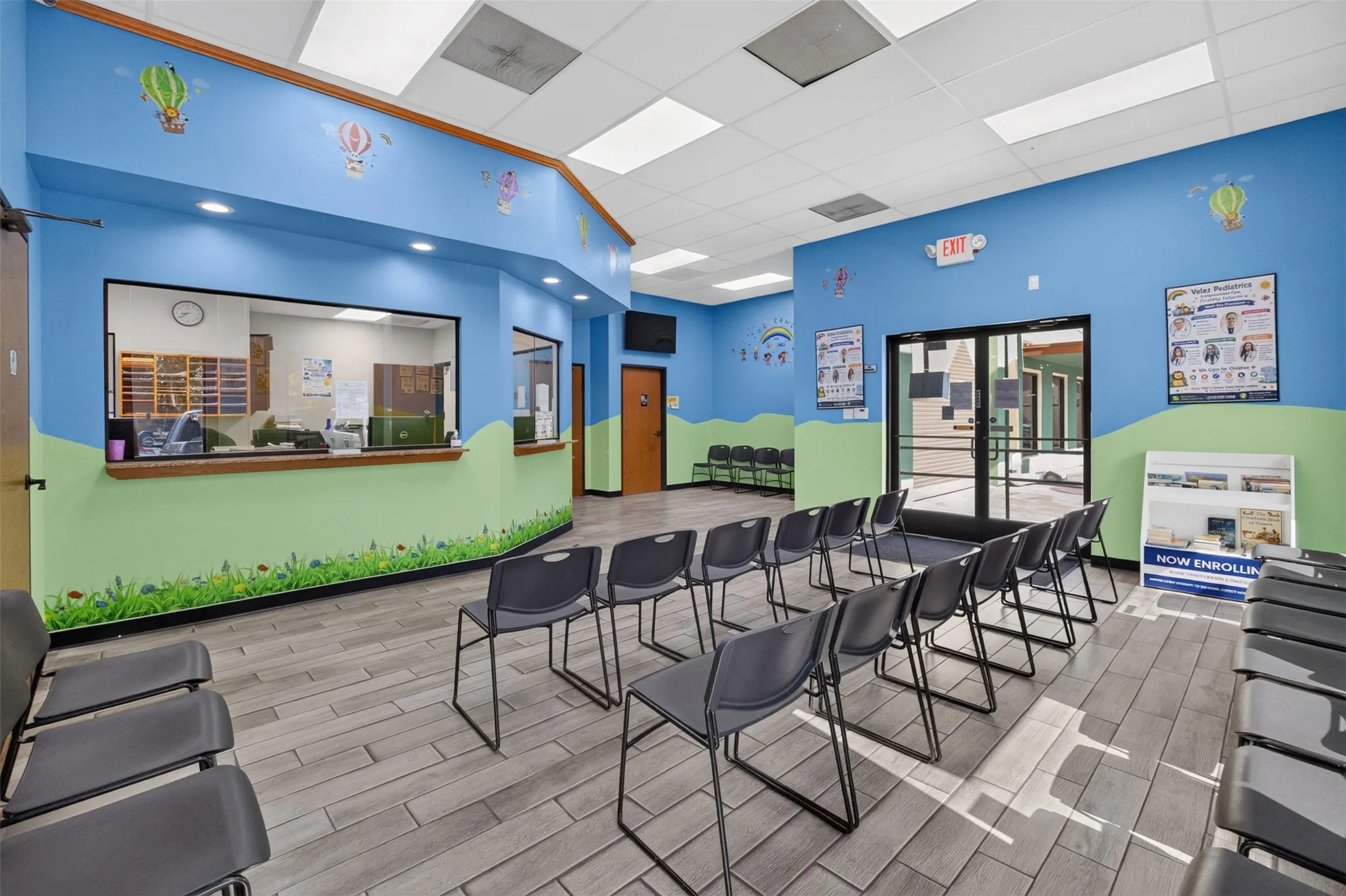 WAITING AREA