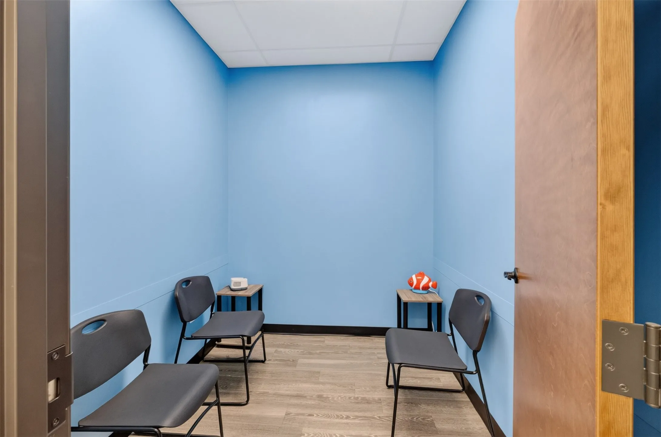 EXAM ROOM