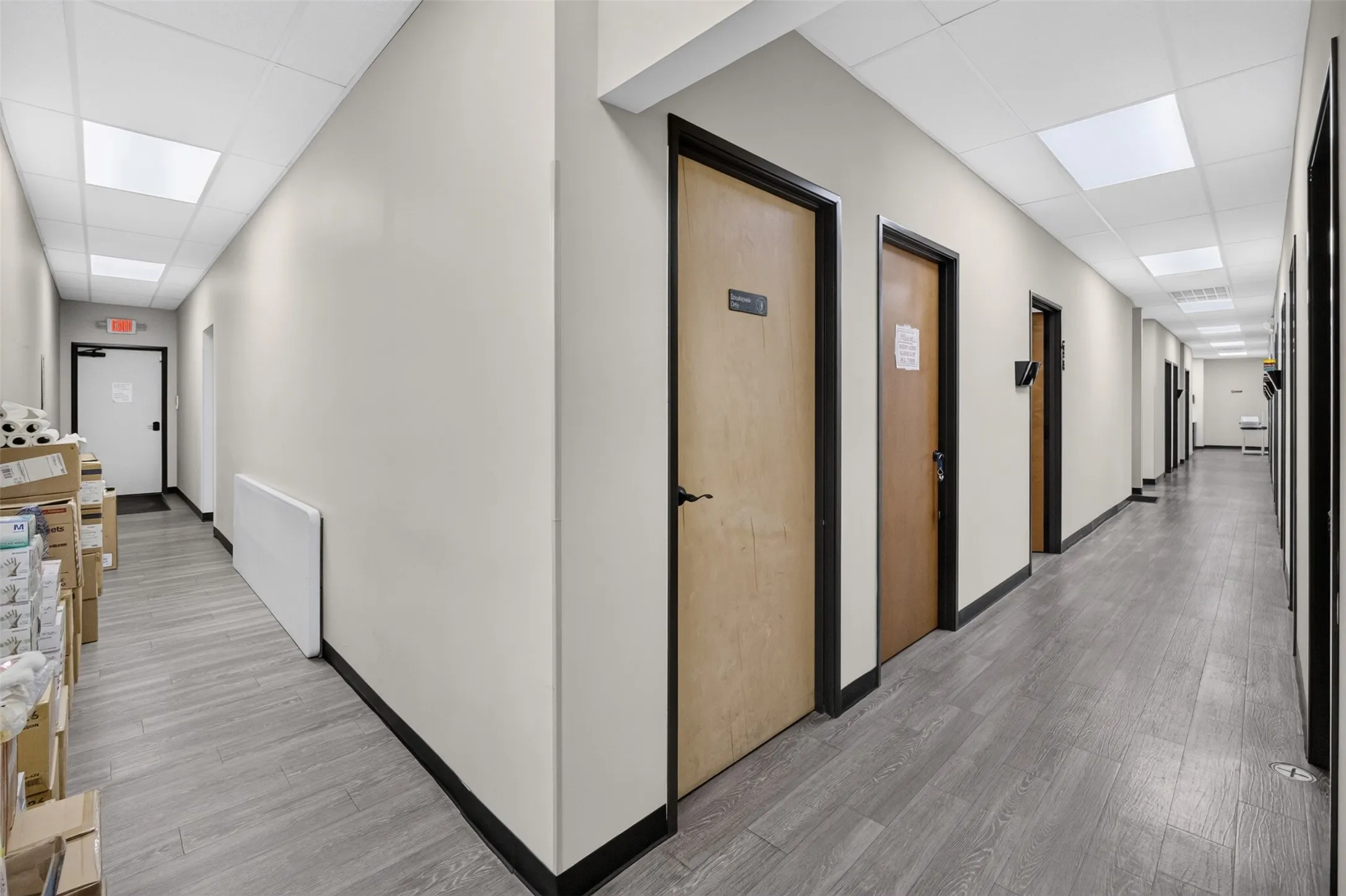 HALLWAY TO THE EXAMINING ROOMS