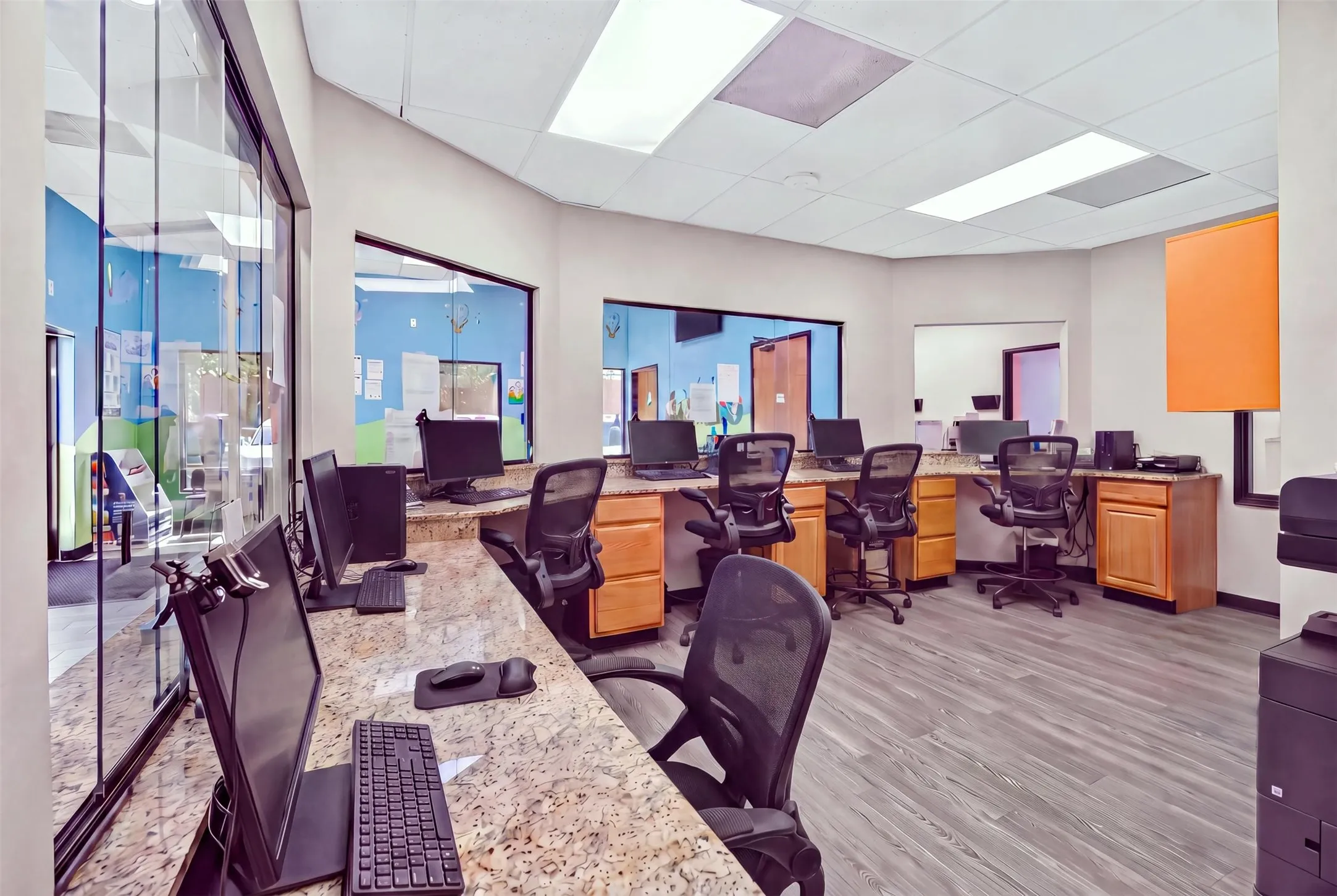 RECEPTIONIS OFFICE