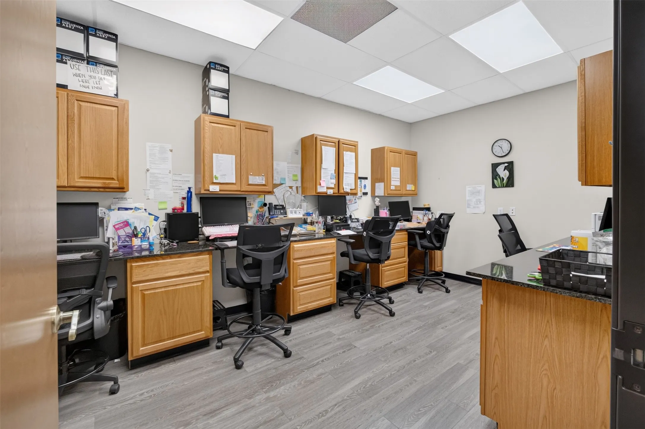 OFFICE