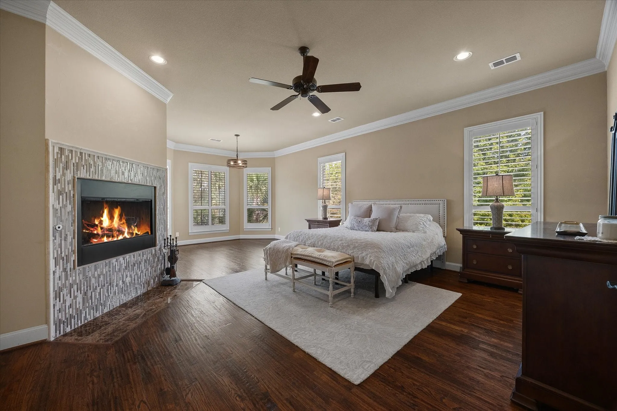 Single Family Residence For Sale in Rockwall County , 1700 Bison Meadow Lane, Heath, Texas 75032, 4 Bedroom, 5 Bathroom, 5 Garage spaces, 5,995 Sqft, built in 2014, mls#21365513, Real Estate Agent in Heath, Homes For Sale in Rockwall county, Homes For Sale in Heath, Realtor in Heath Texas, Real Estate Brokerage Independent Realty Texas, Luminita Cordes Realtor