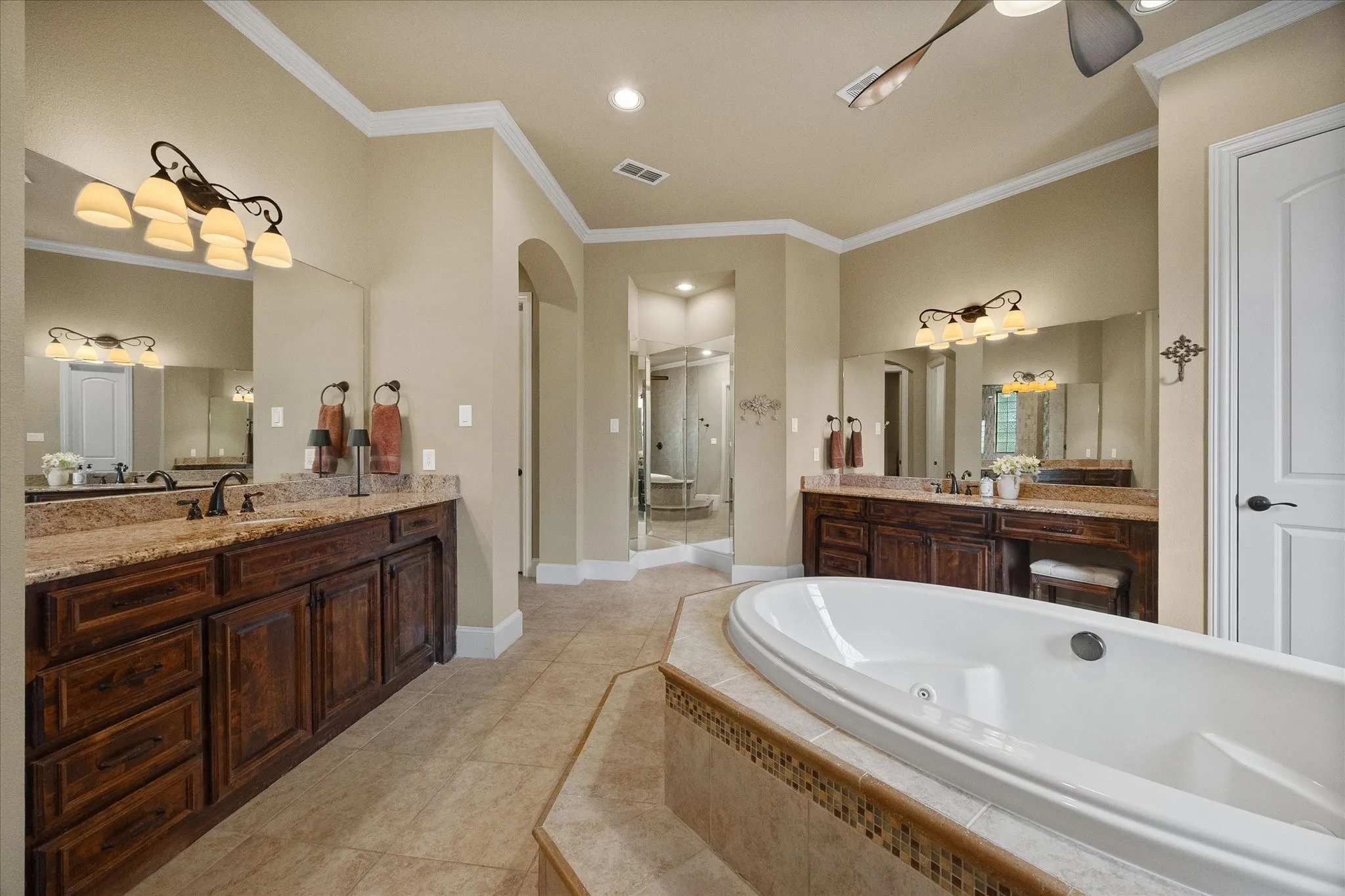 Single Family Residence For Sale in Rockwall County , 1700 Bison Meadow Lane, Heath, Texas 75032, 4 Bedroom, 5 Bathroom, 5 Garage spaces, 5,995 Sqft, built in 2014, mls#21365513, Real Estate Agent in Heath, Homes For Sale in Rockwall county, Homes For Sale in Heath, Realtor in Heath Texas, Real Estate Brokerage Independent Realty Texas, Luminita Cordes Realtor